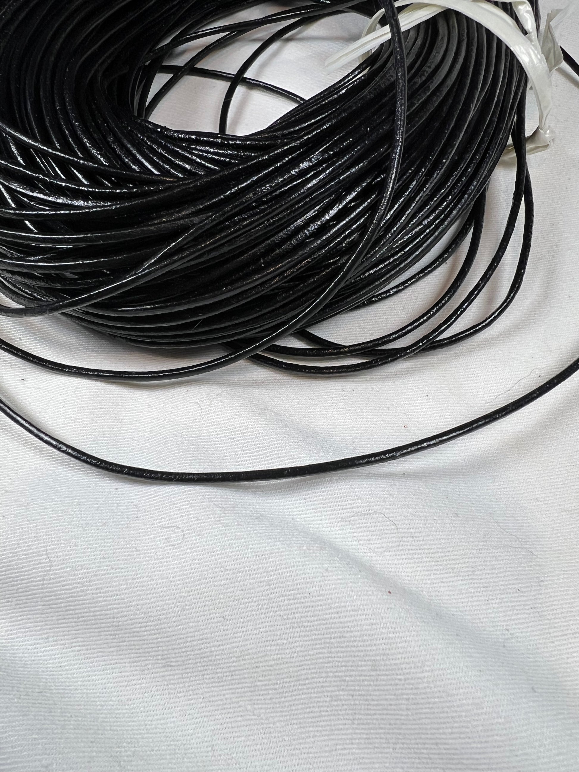 5 Meters Round Black Leather Cord
