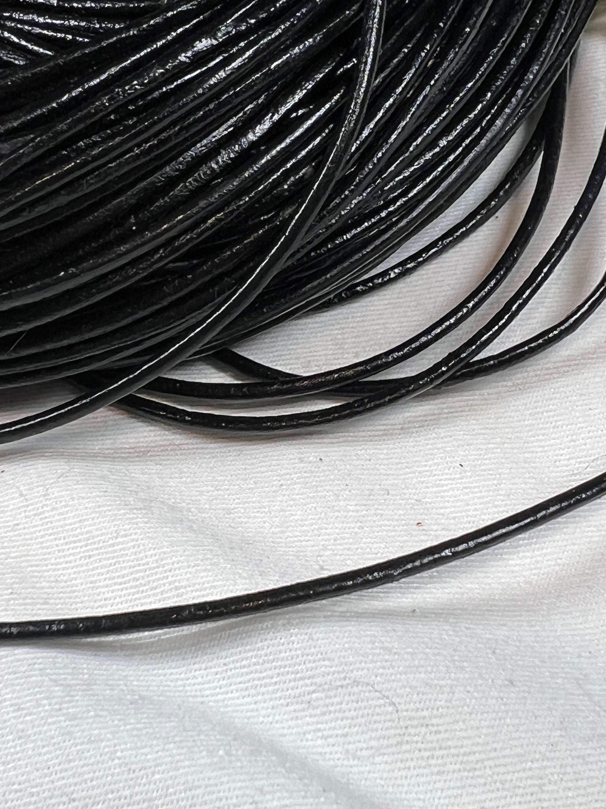 5 Meters Round Black Leather Cord