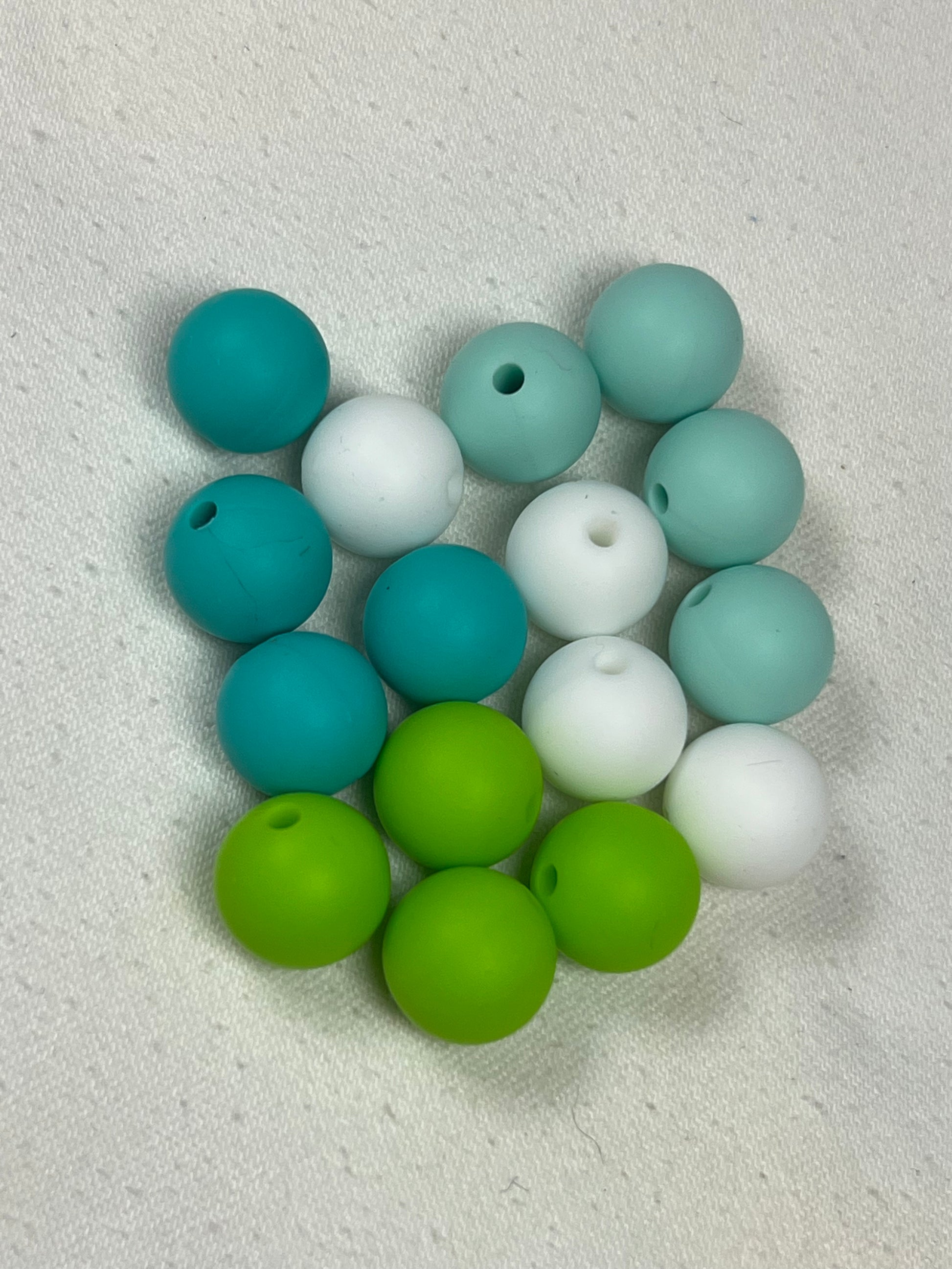 16 12mm Silicone Beads Green Mix