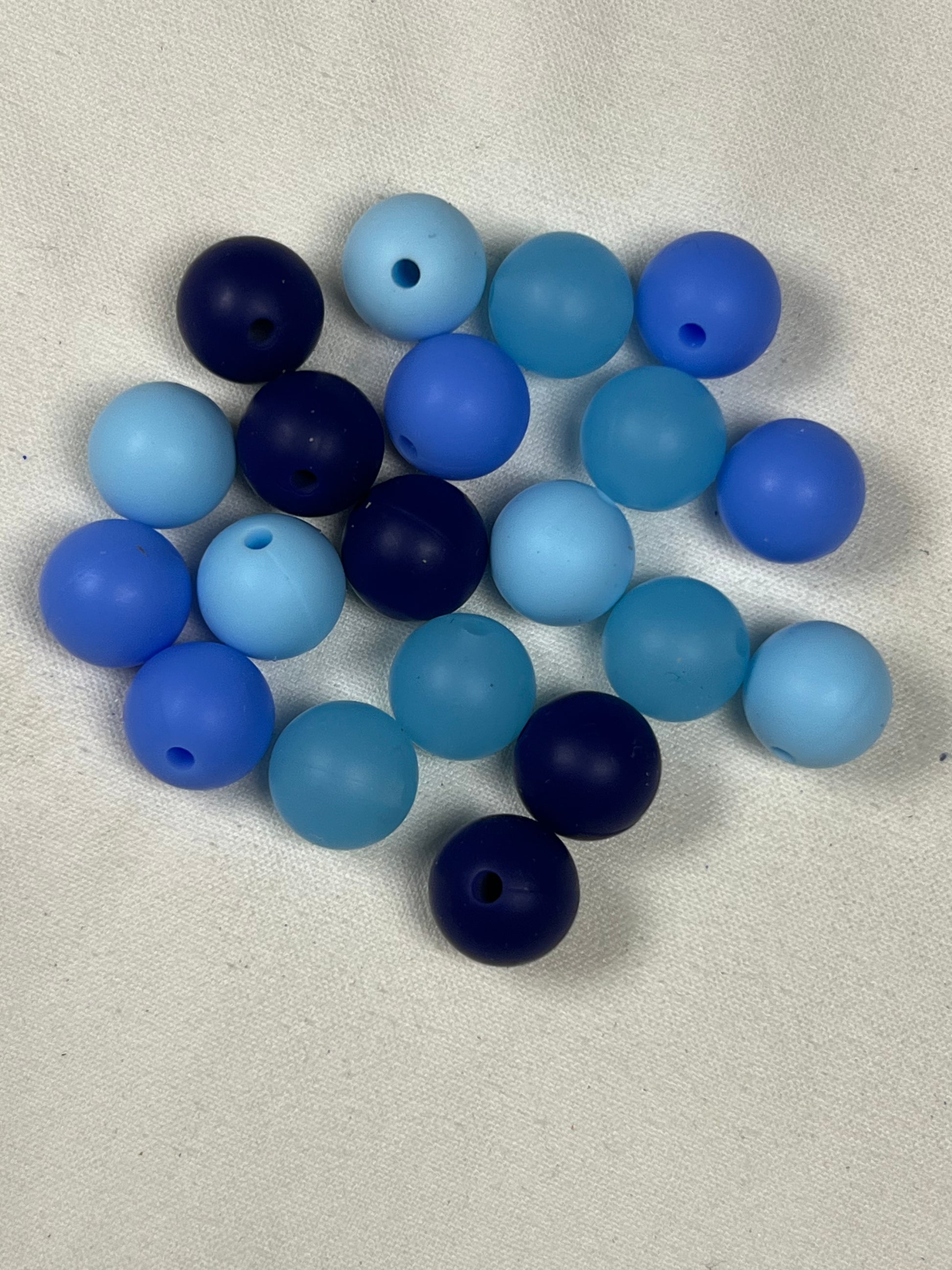 20 12mm Silicone Beads Blues