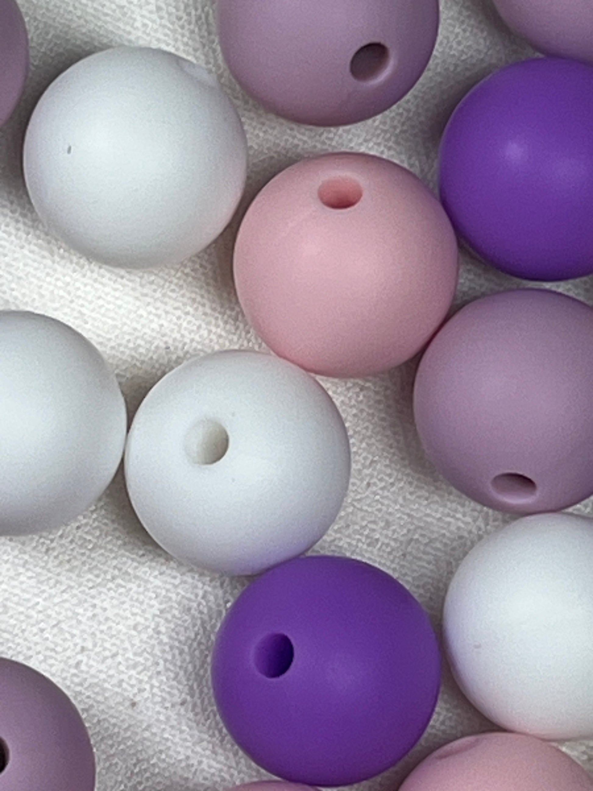 20 12mm Silicone Beads Purple