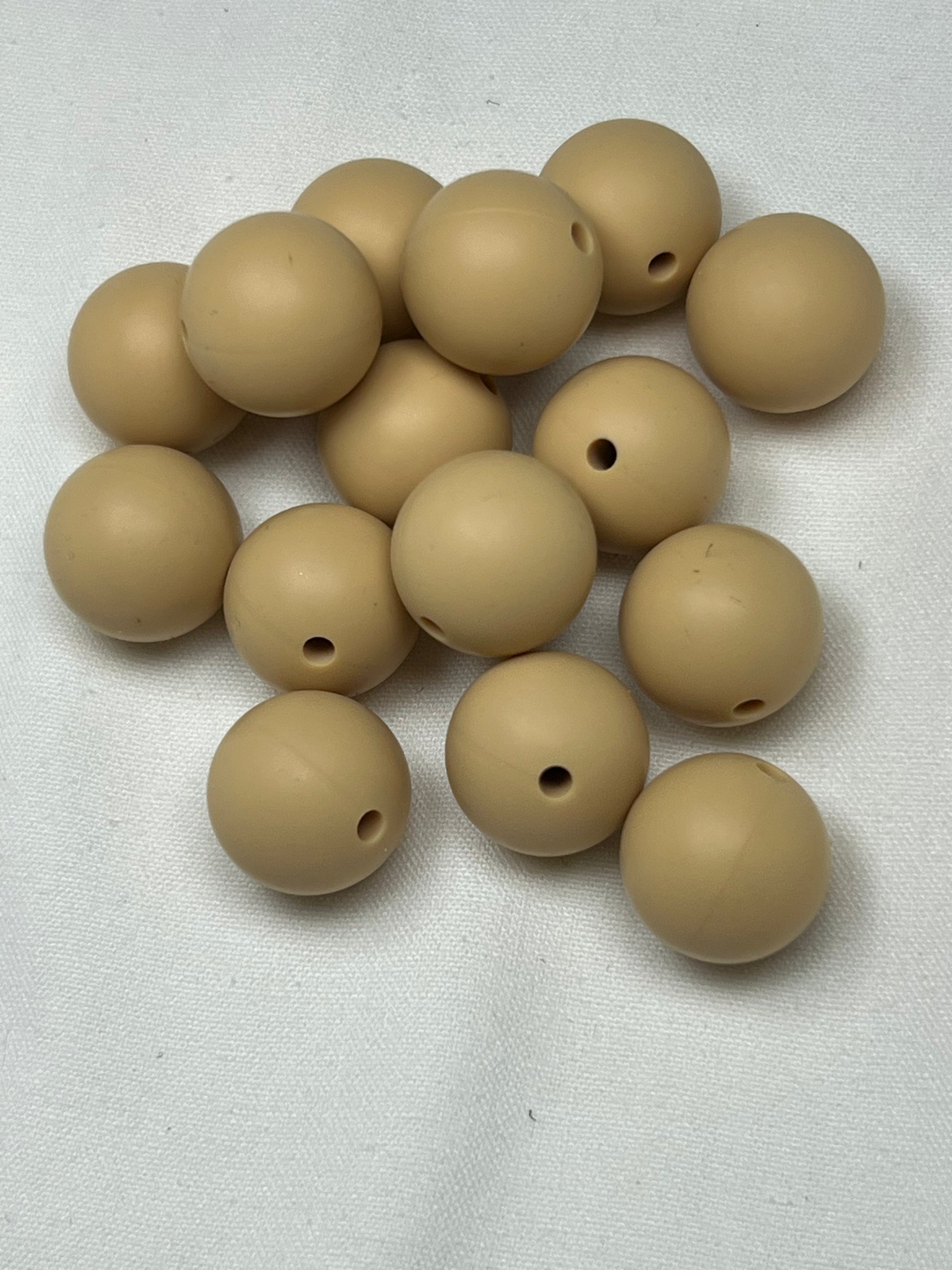 15 15mm Silicone Beads Khaki