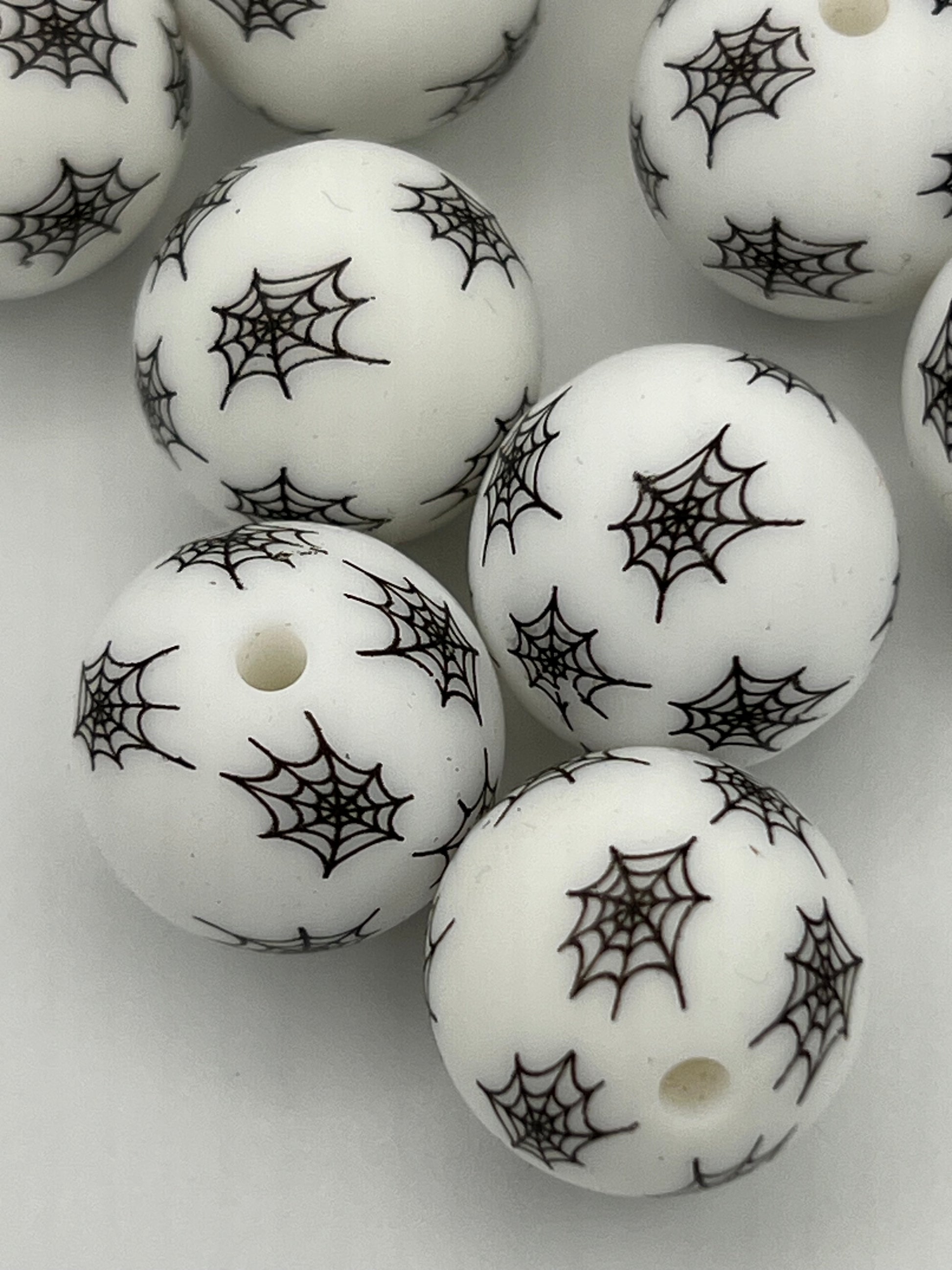 10 15mm Silicone Beads Spider Webs