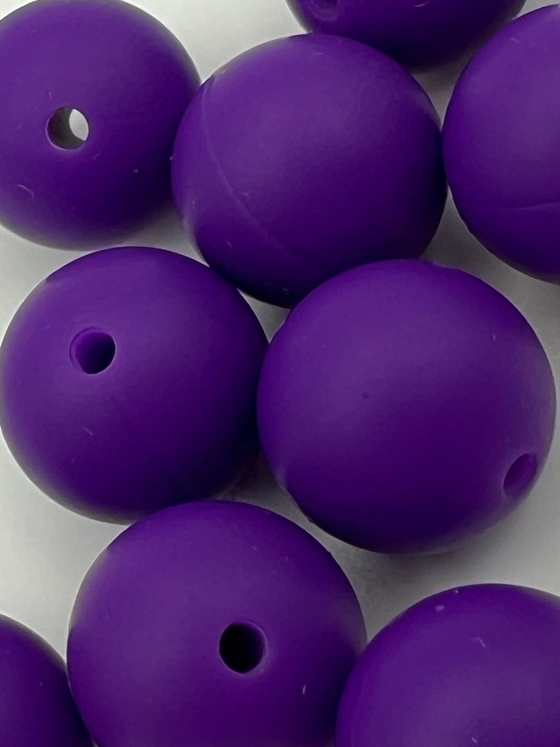 10 15mm Round Silicone Beads Indigo