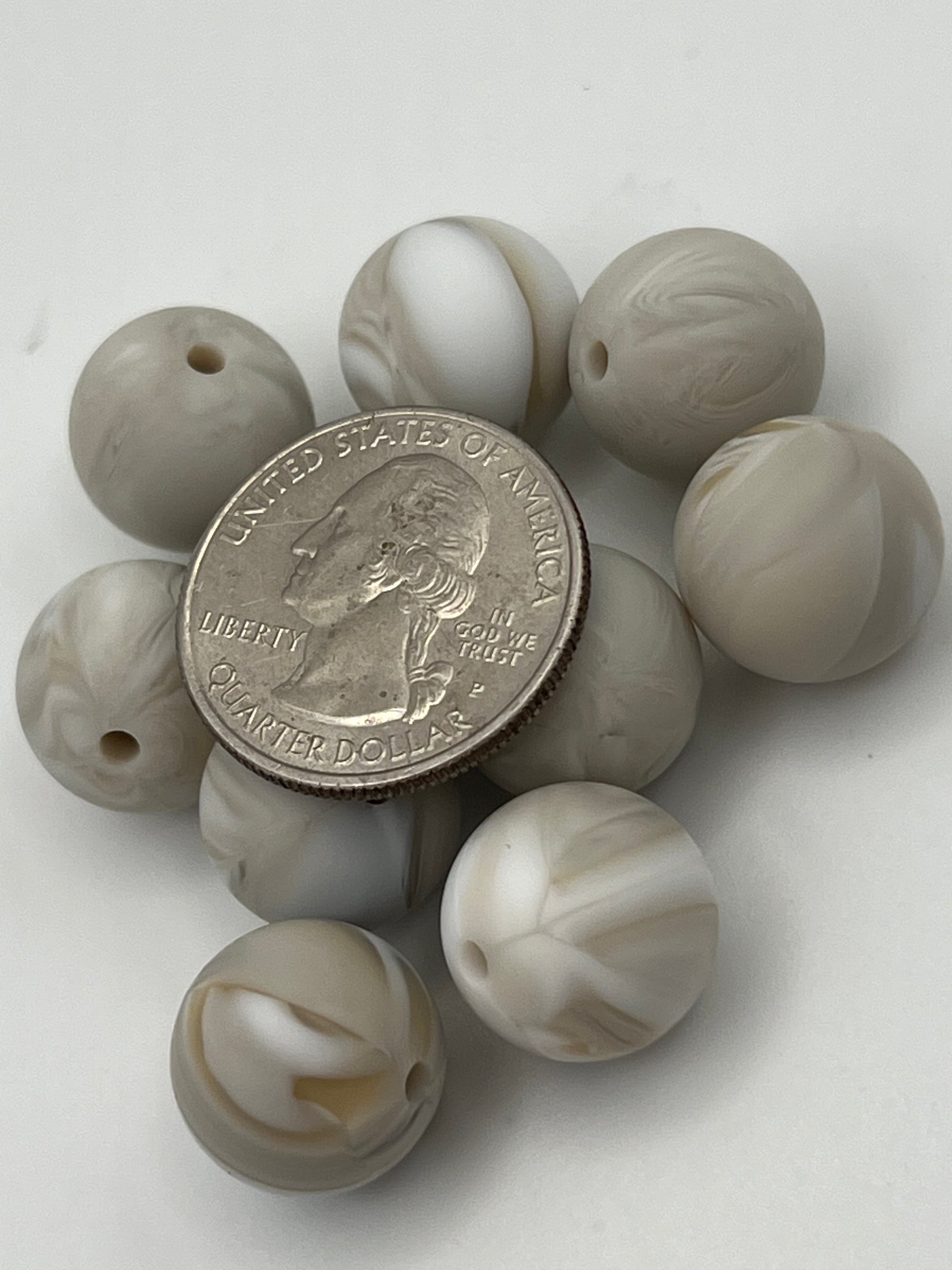 10 15mm Round Silicone Beads Gray Swirl