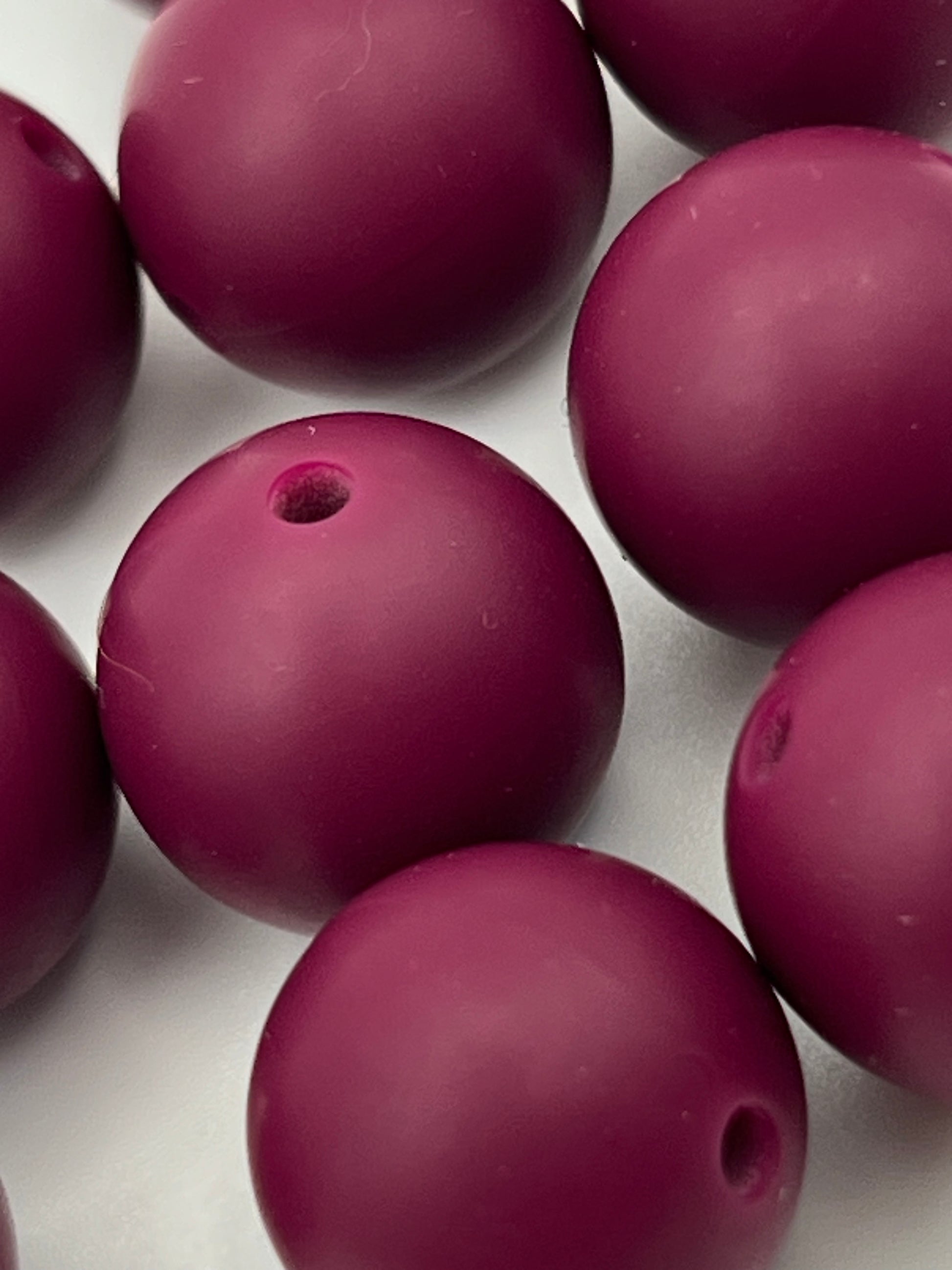 10 15mm Round Silicone Beads Dark Red