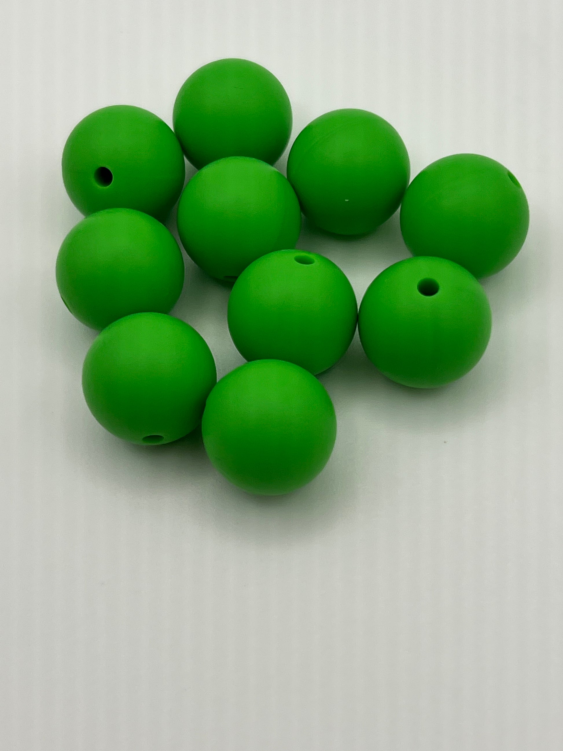 10 15mm Round Silicone Beads Lime Green