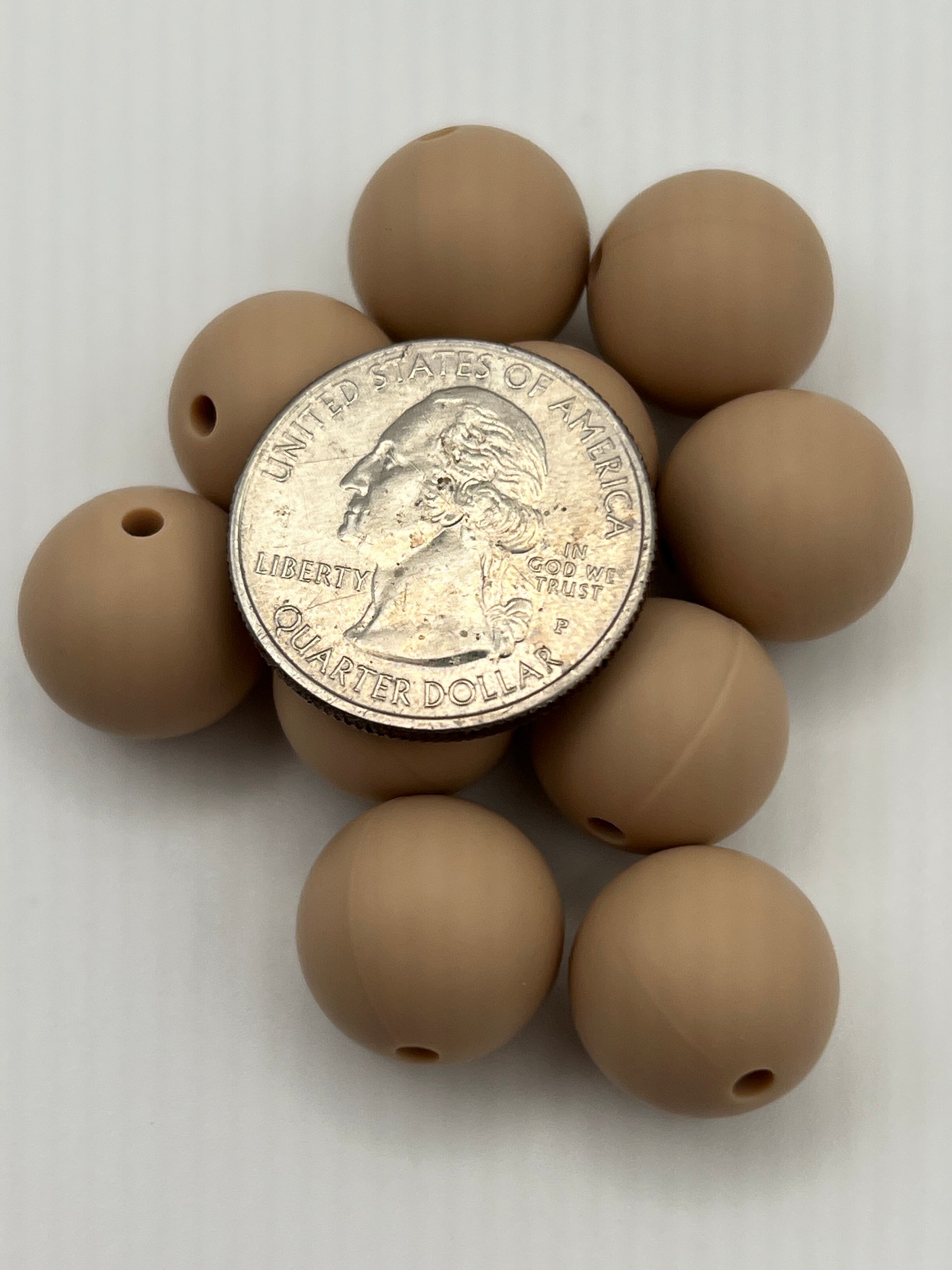 10 15mm Round Silicone Beads Khaki
