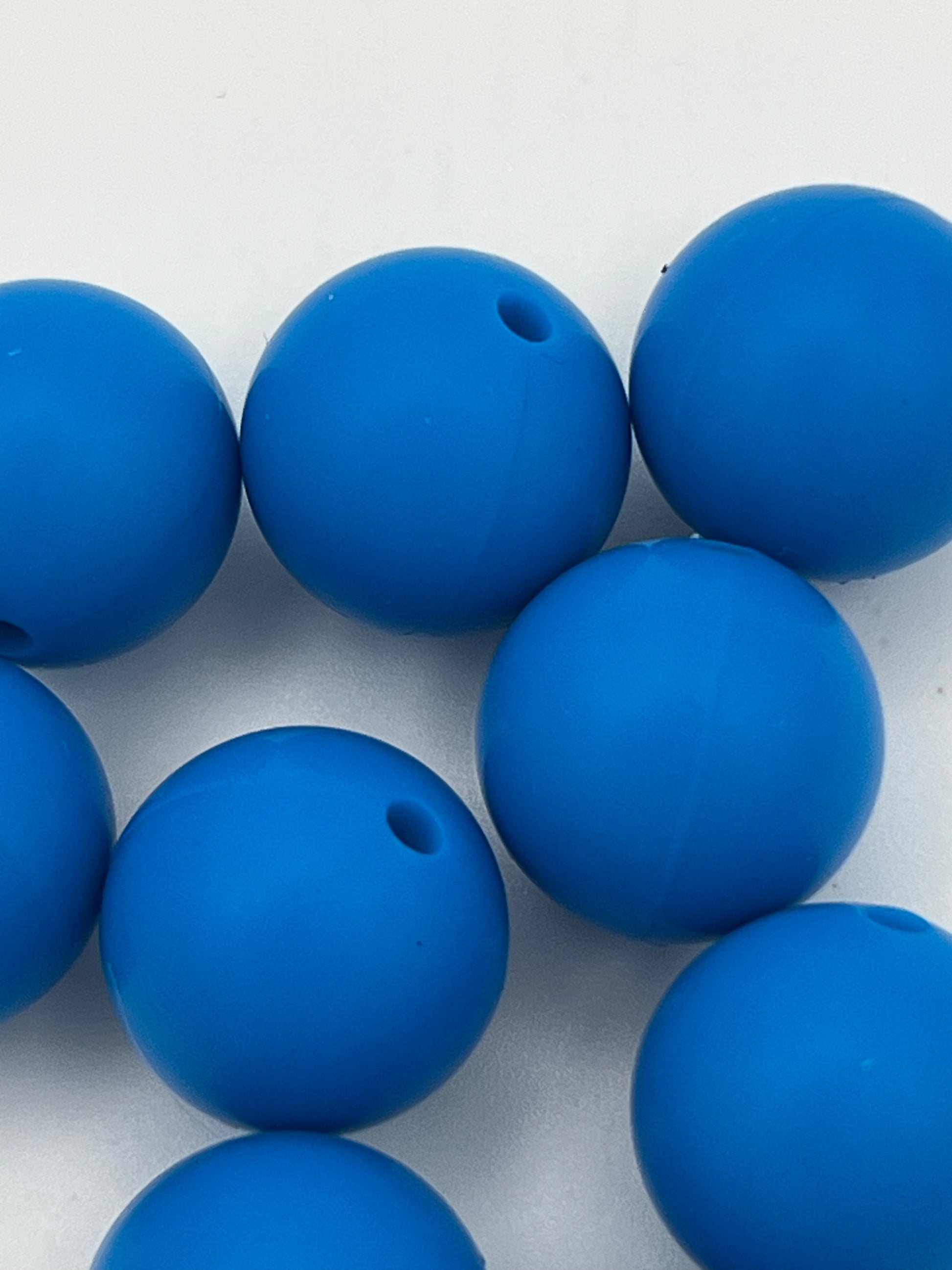 10 15mm Round Silicone Beads Royal Blue