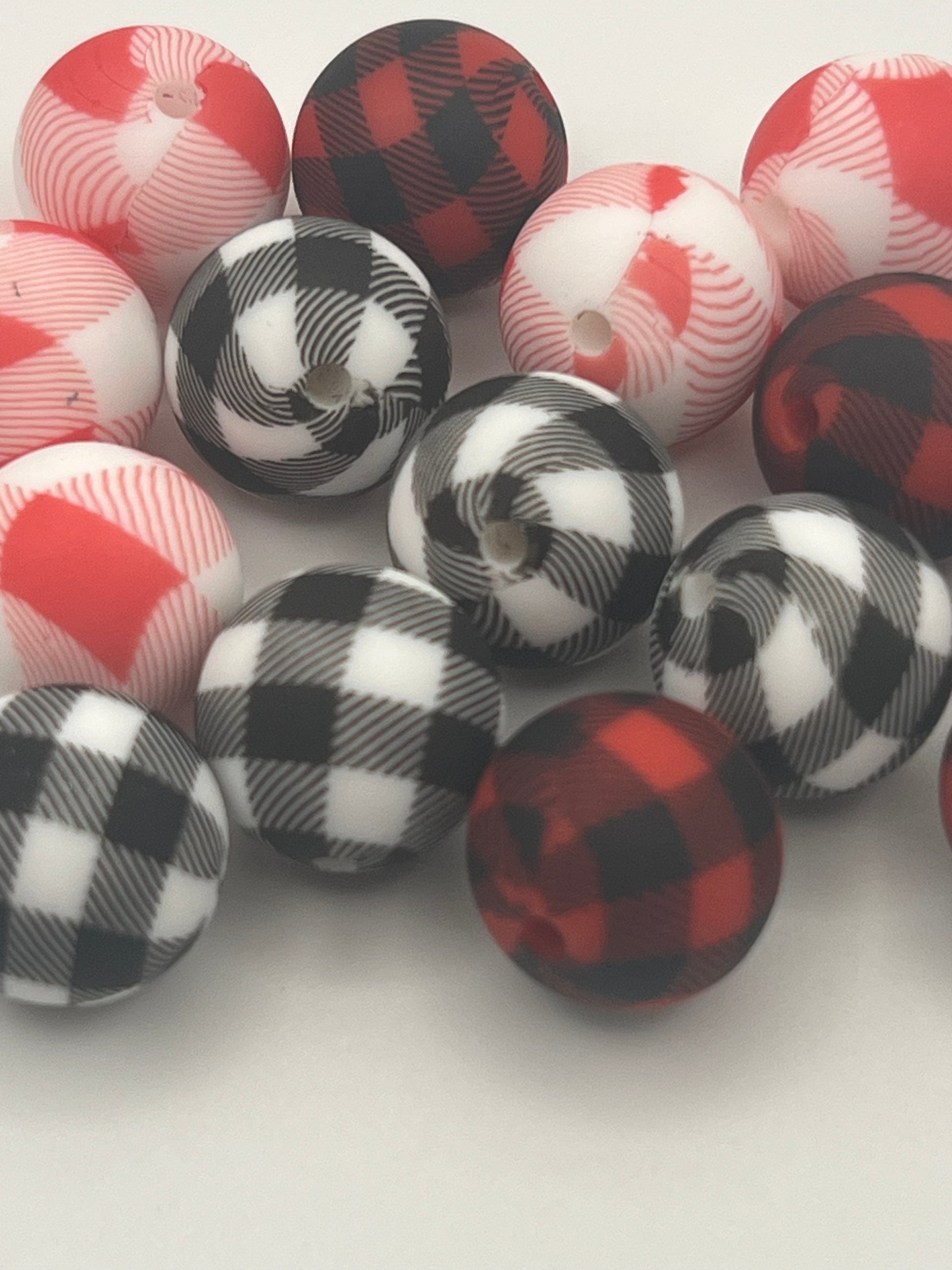 15 15mm Tartan/Plaid Printed Silicone Beads Mixed Colors