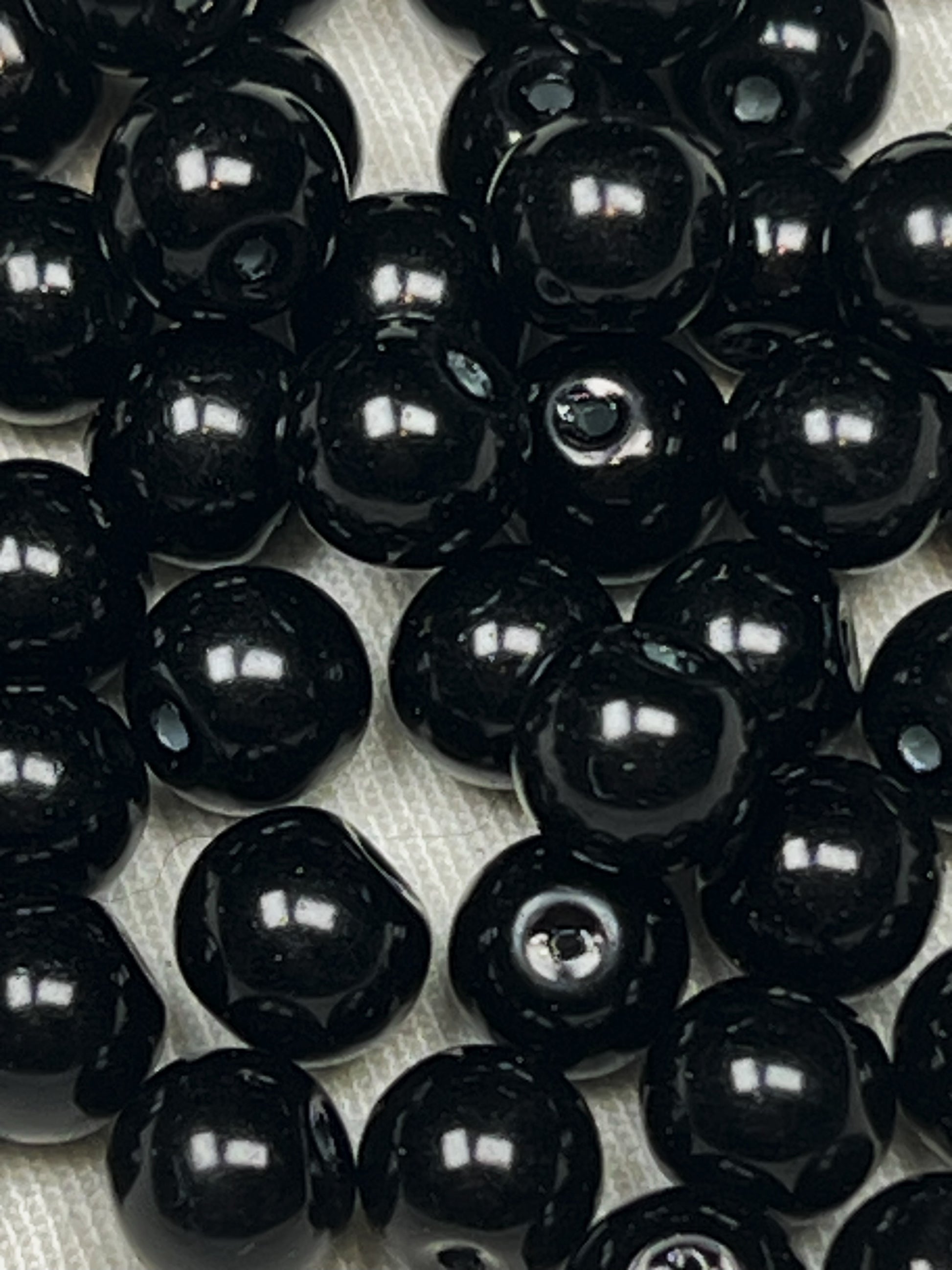 50 8mm Glass Pearl Beads Black