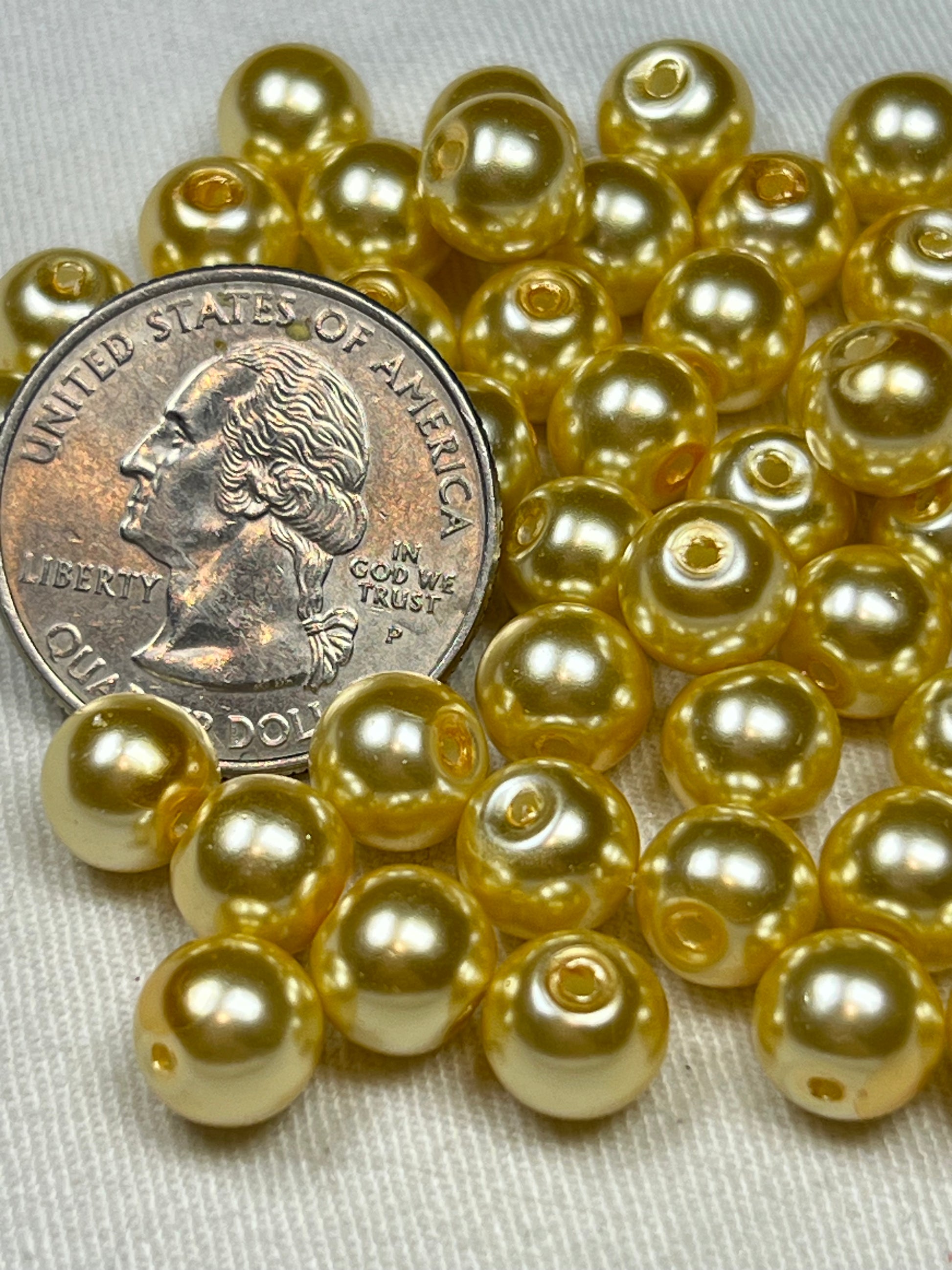 50 8mm Glass Pearl Beads Lemon Chiffon