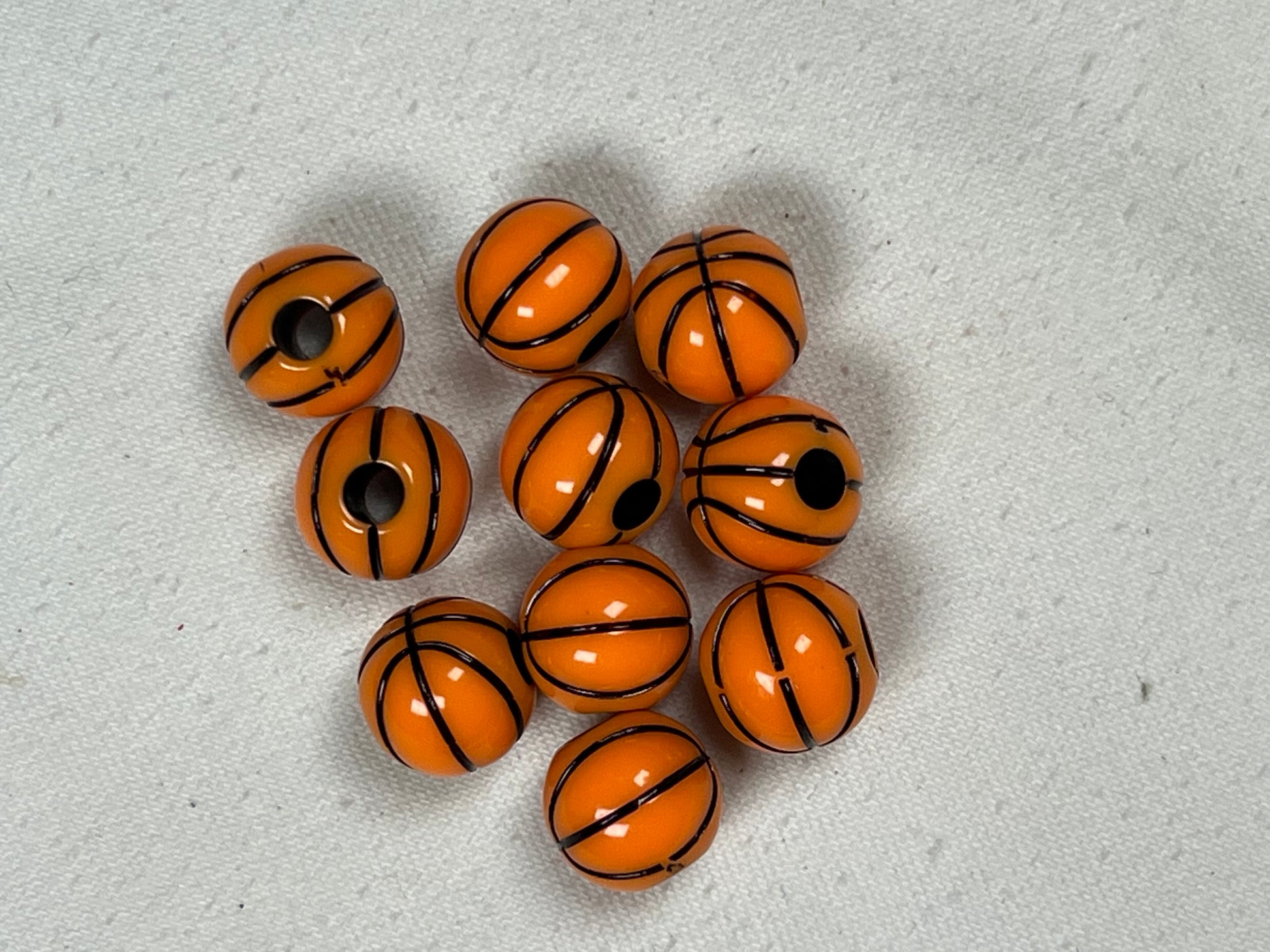 10 Acrylic Basketball Beads