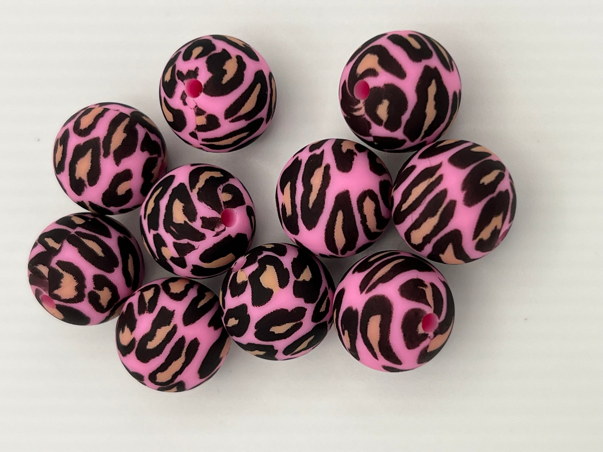 10 15mm Silicone Beads in Pink Leopard