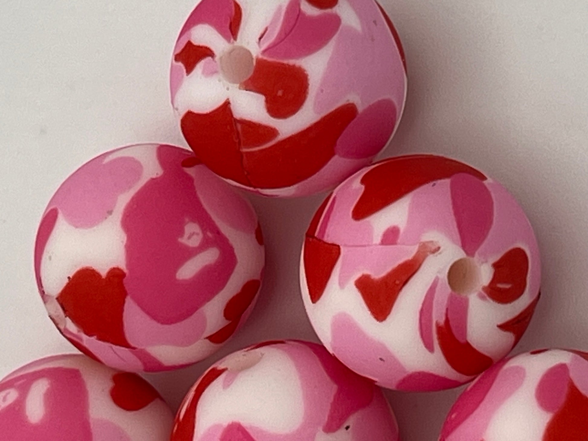 10 15mm Silicone Beads in Pink Camo