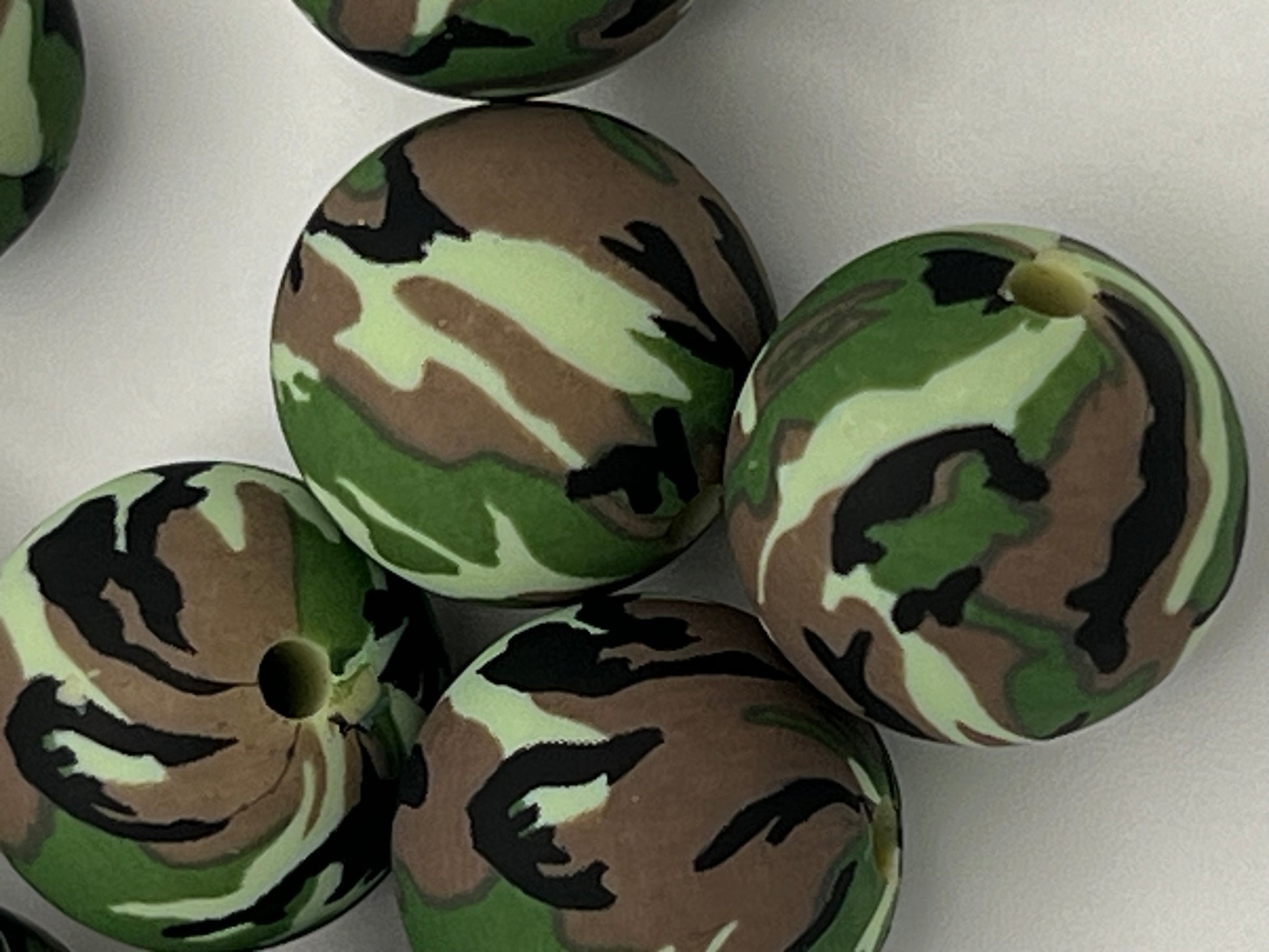 10 15mm Silicone Beads in Green Camo