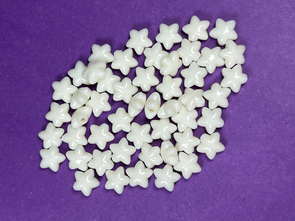 50 Acrylic Opaque Star Beads White