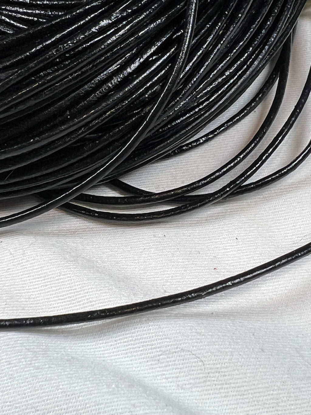 5 Meters Round Black Leather Cord