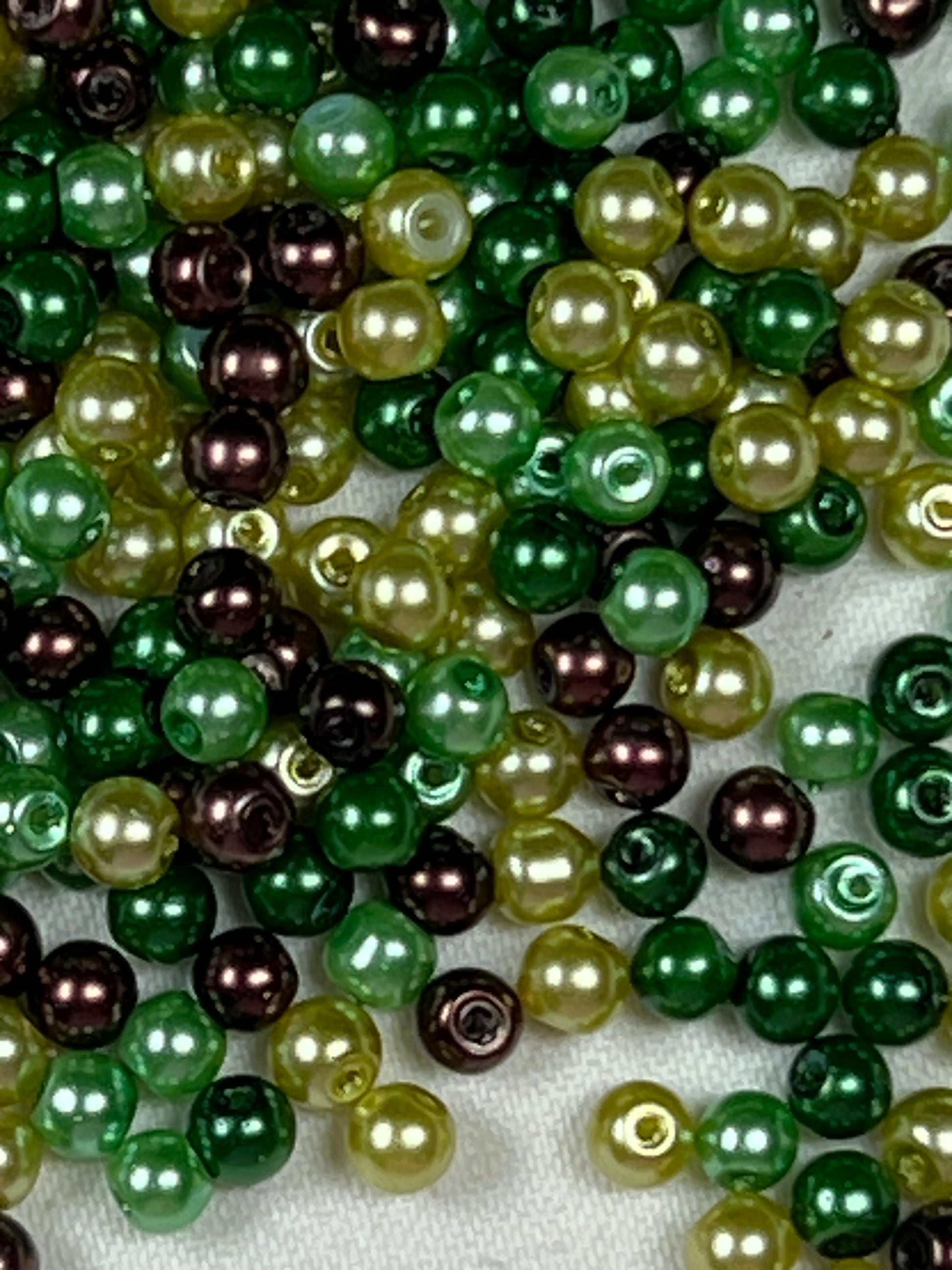 300 4mm Glass Pearl Beads Specialty Blend Chocolate Mint Mix
