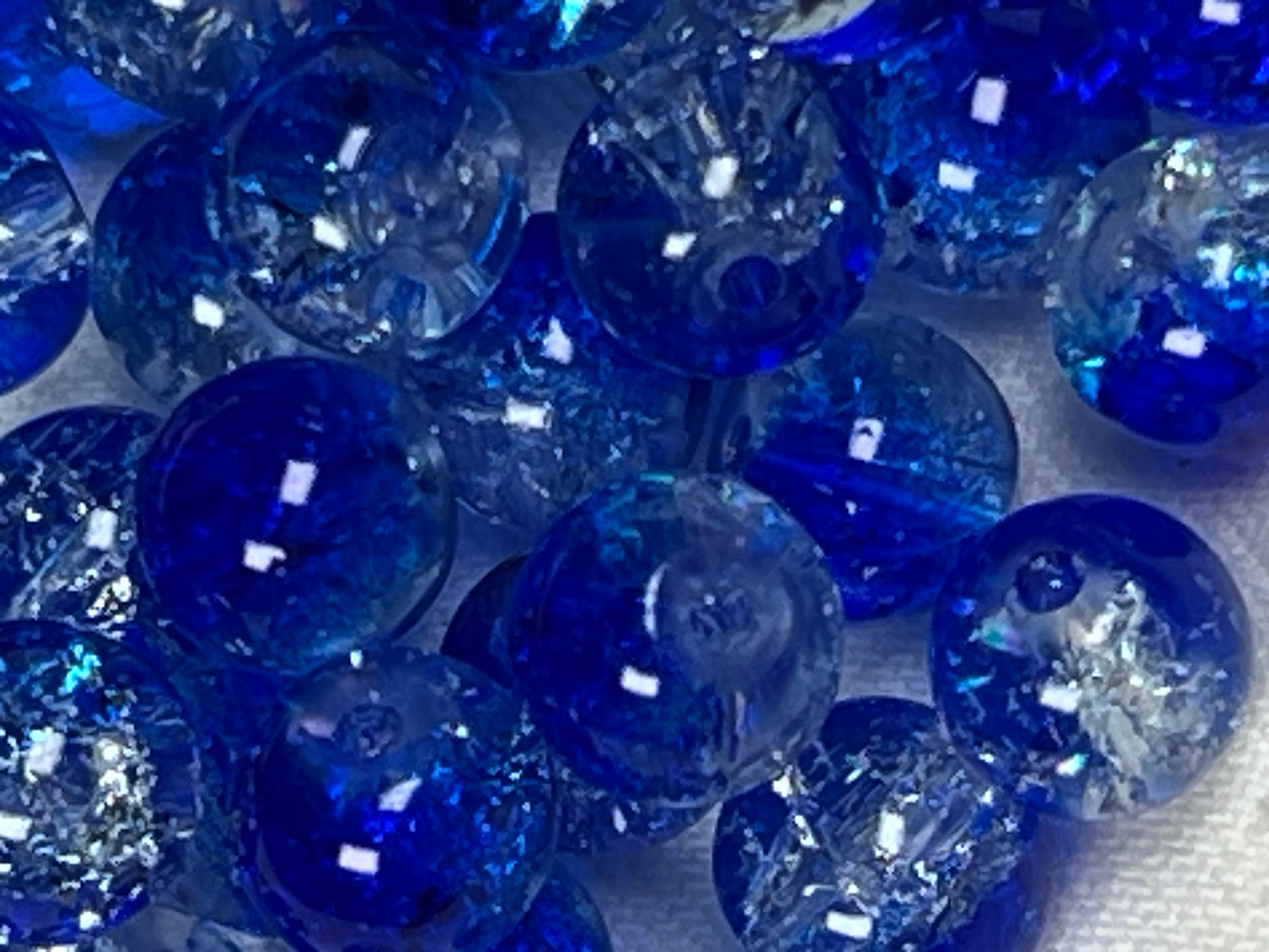 35 10mm Two-Tone Crackle Glass Beads Blue & Clear