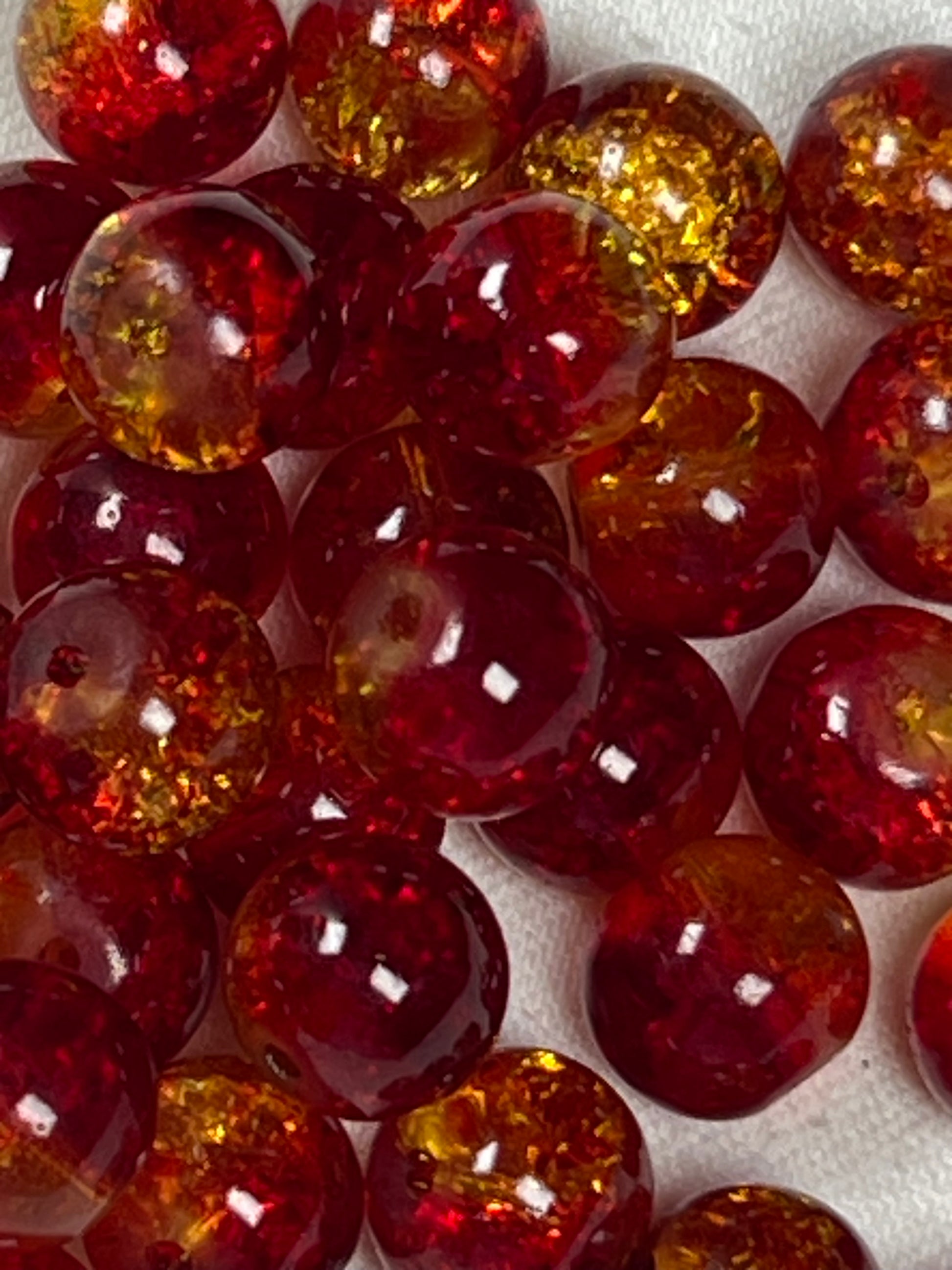 35 10mm Two-Tone Crackle Glass Beads Tomato