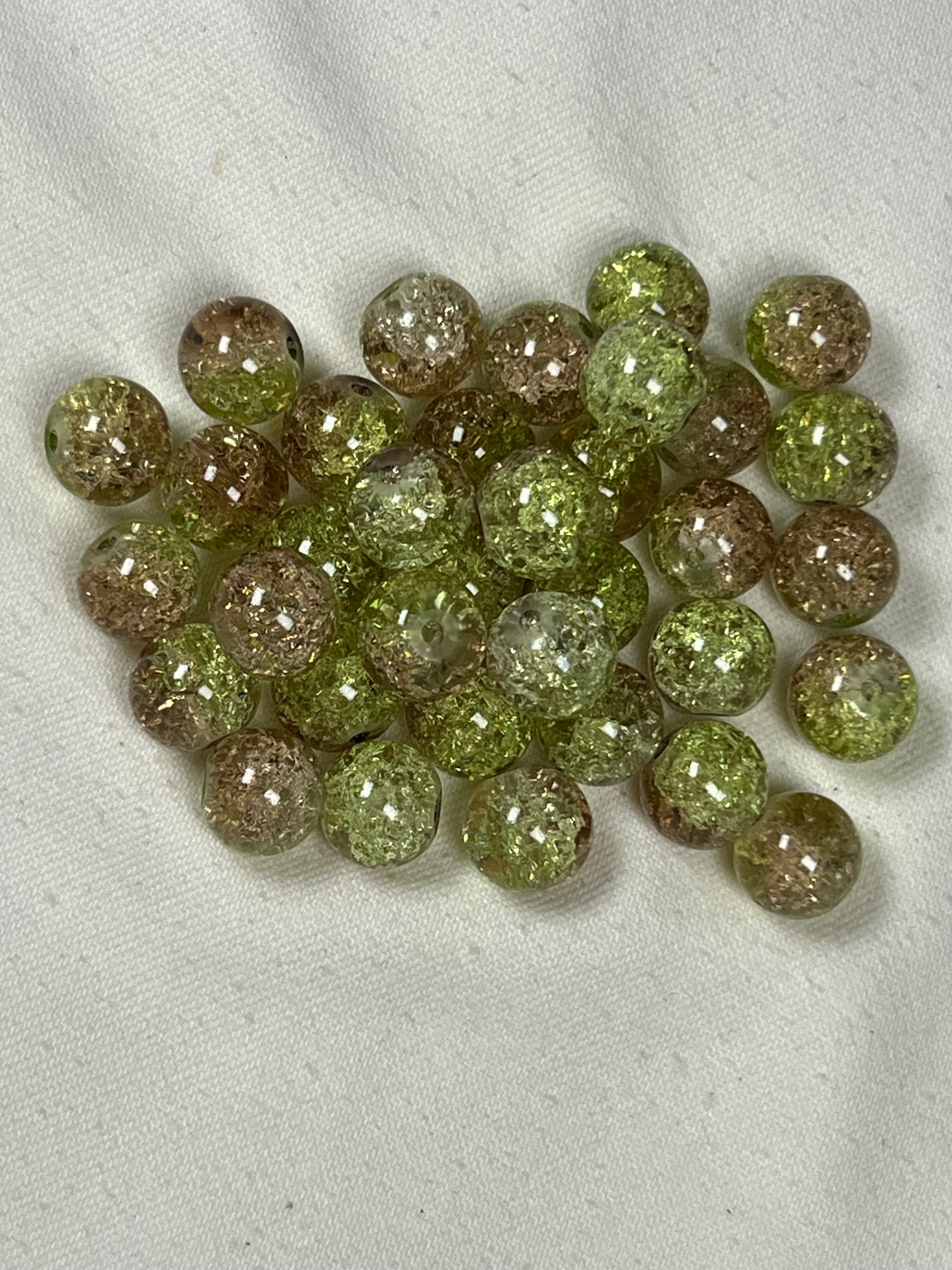 35 10mm Two-Tone Crackle Glass Beads Forest