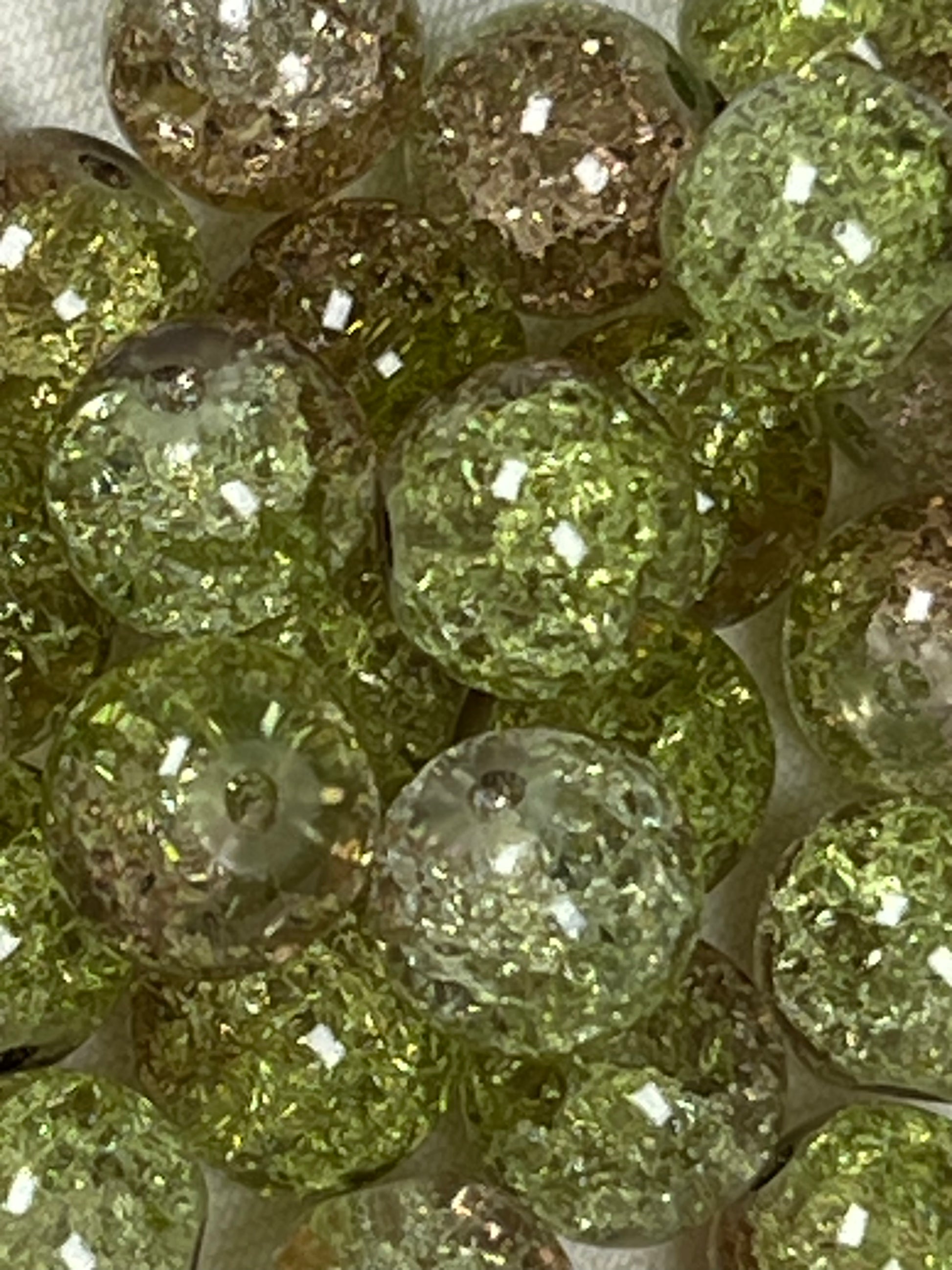 35 10mm Two-Tone Crackle Glass Beads Forest