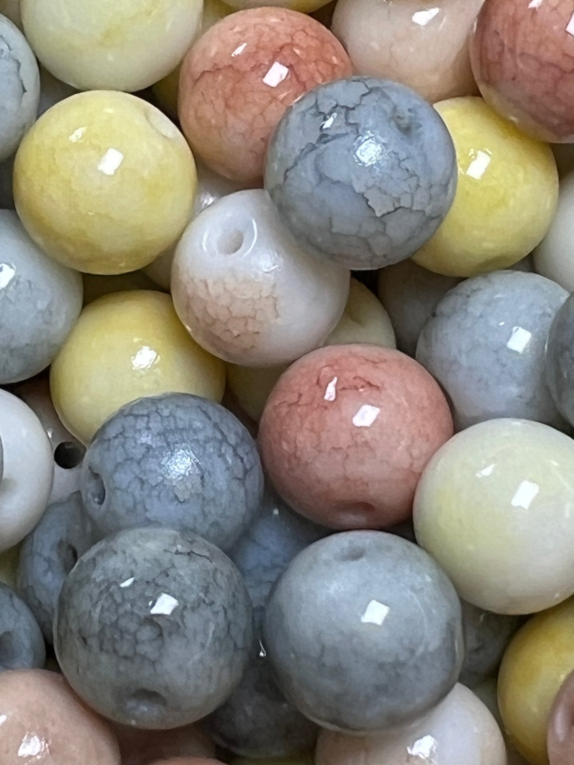 35 10mm Opaque Crackle Glass Beads Champagne Yellow
