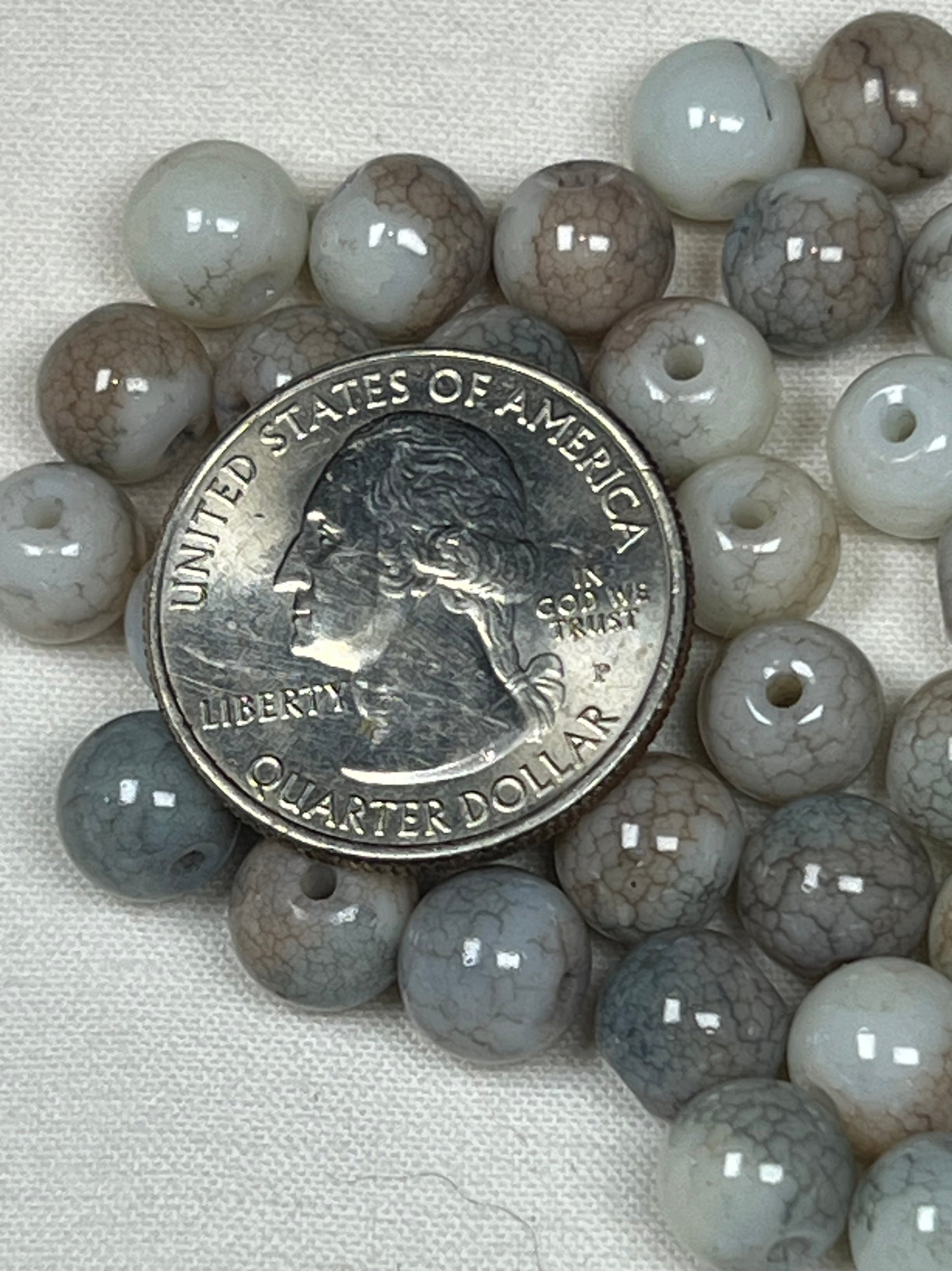 50 8mm Opaque Crackle Glass Beads Gray