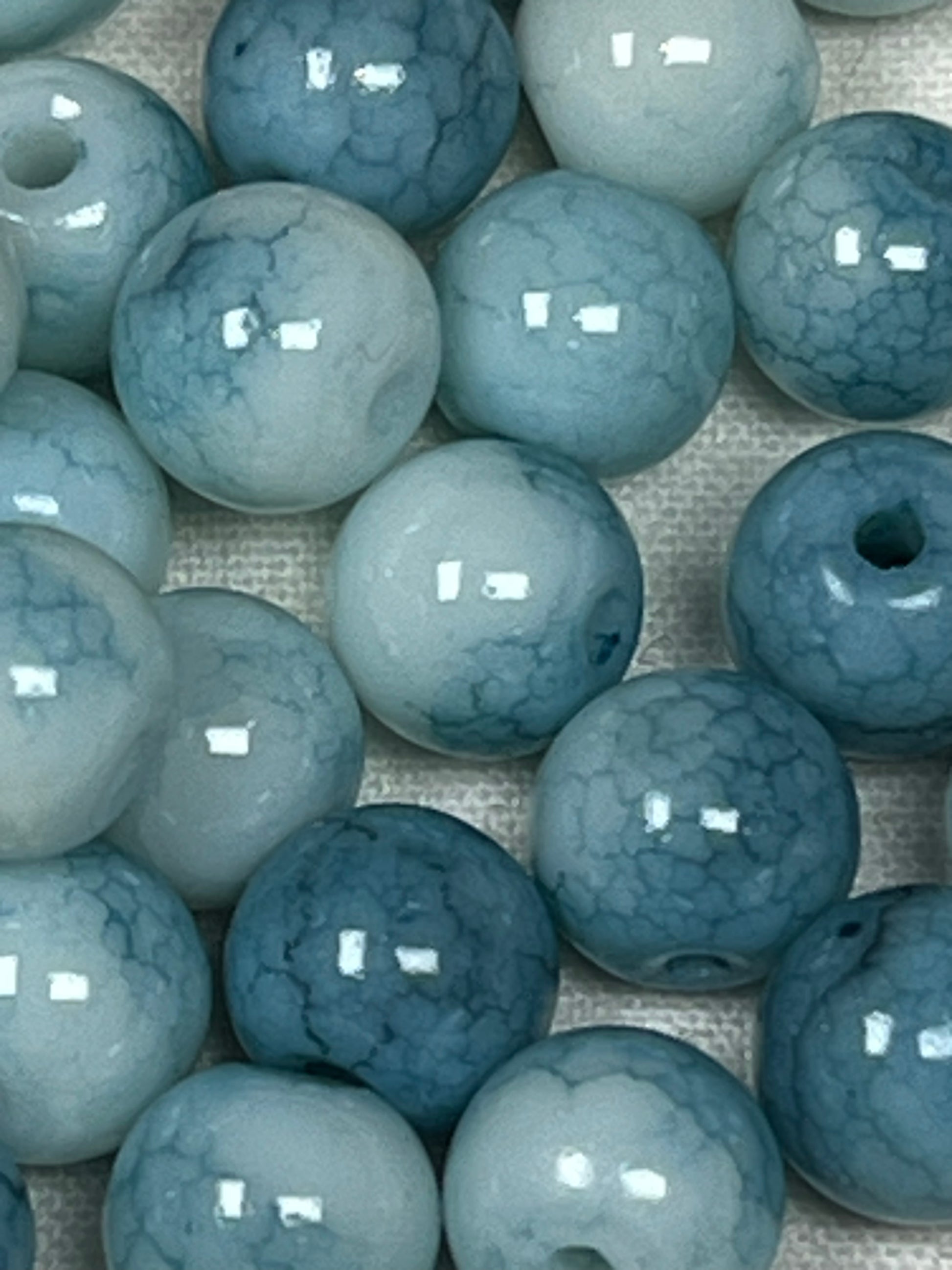 50 8mm Opaque Crackle Glass Beads Pale Turquoise