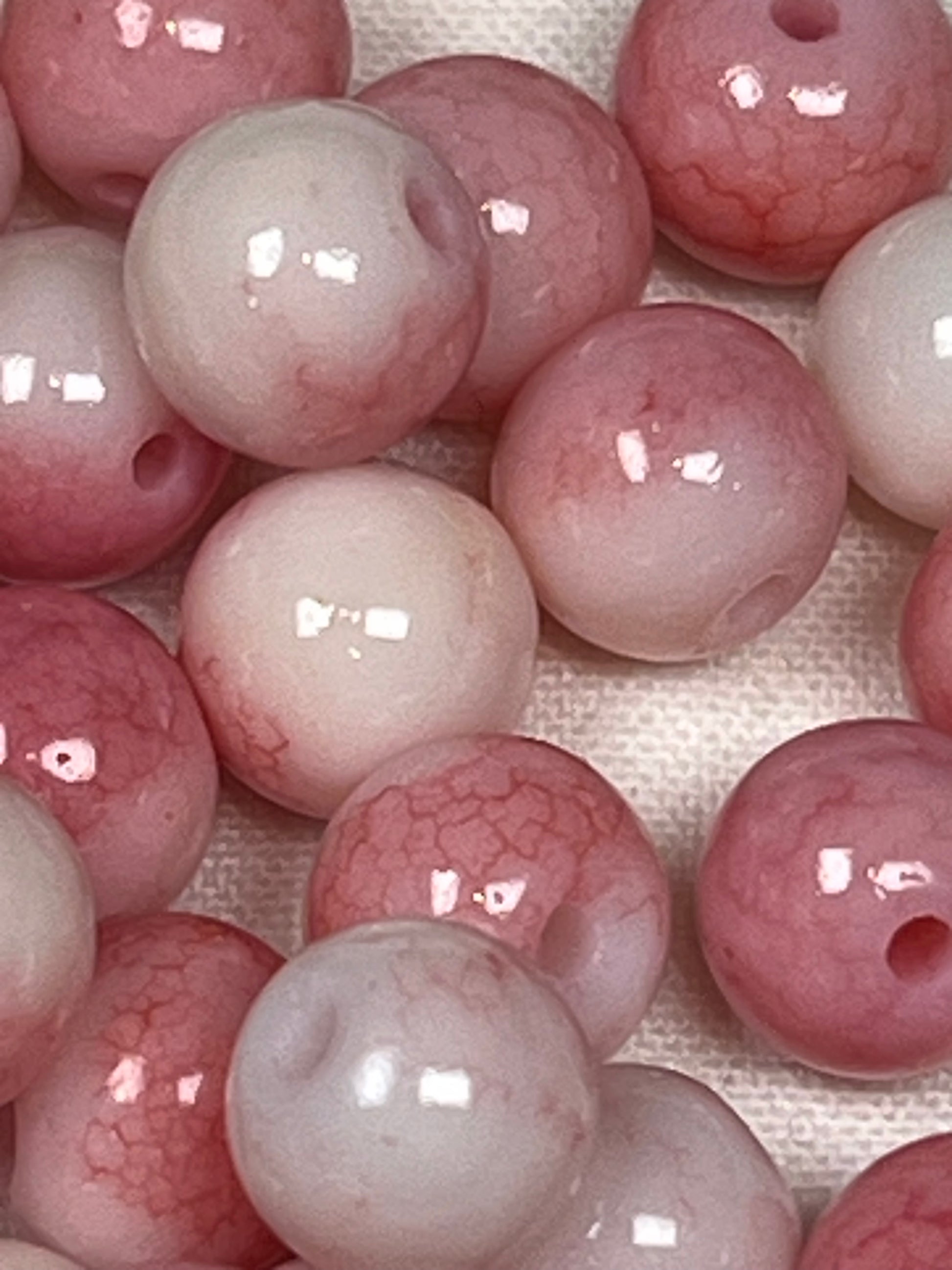 50 8mm Opaque Crackle Glass Beads Flamingo