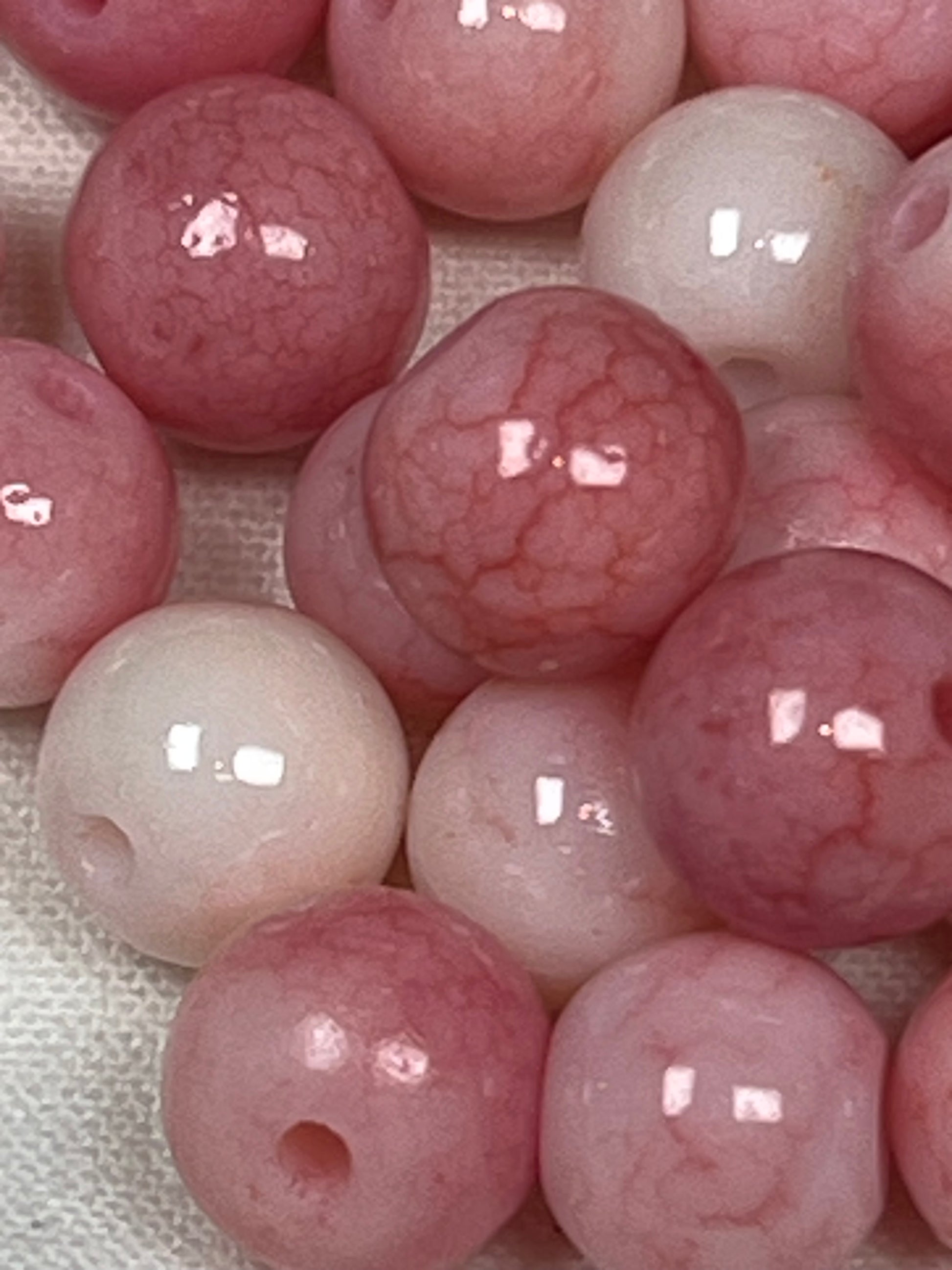 50 8mm Opaque Crackle Glass Beads Flamingo