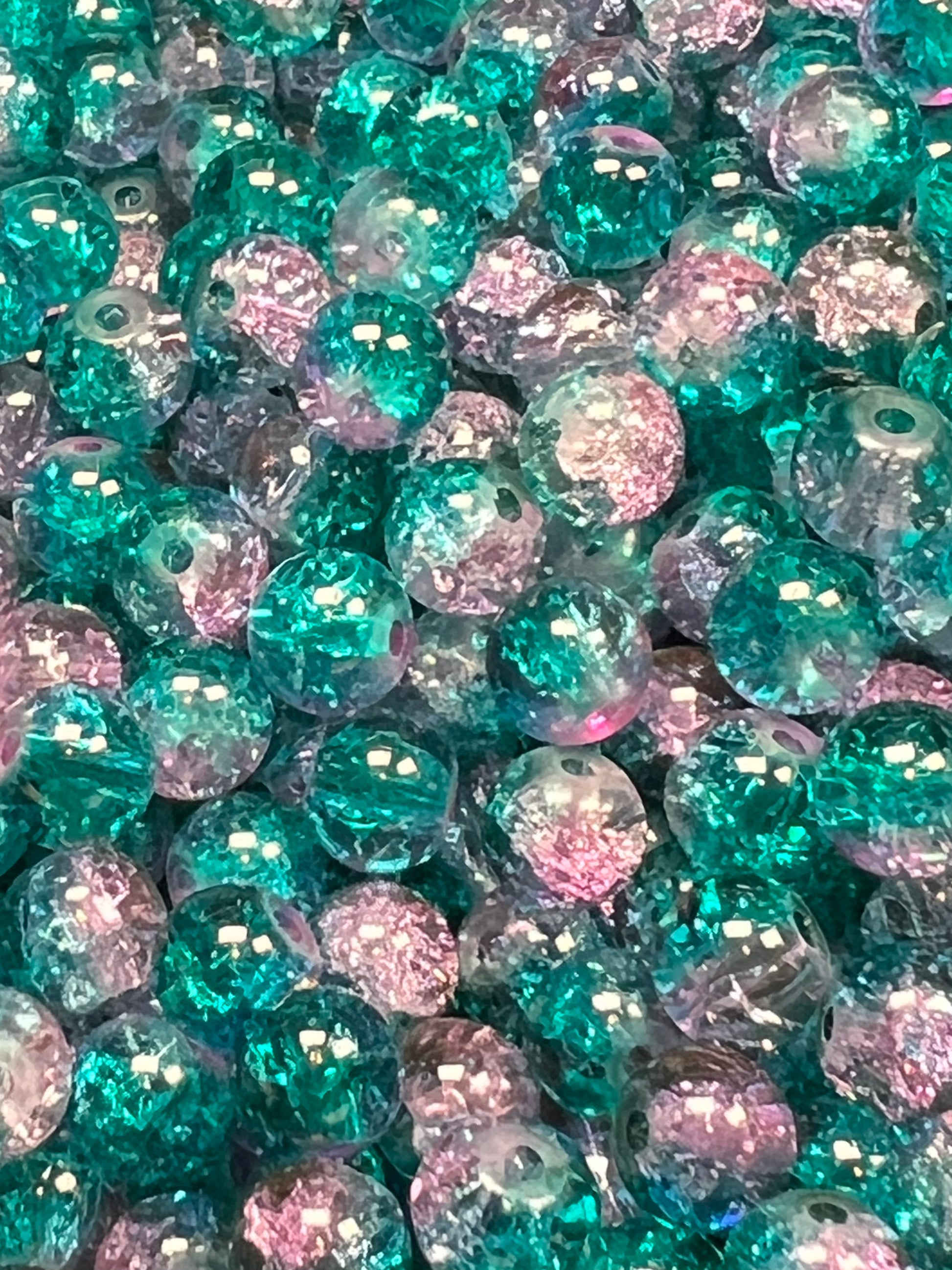 50 8mm Two-Tone Crackle Glass Beads Seashell