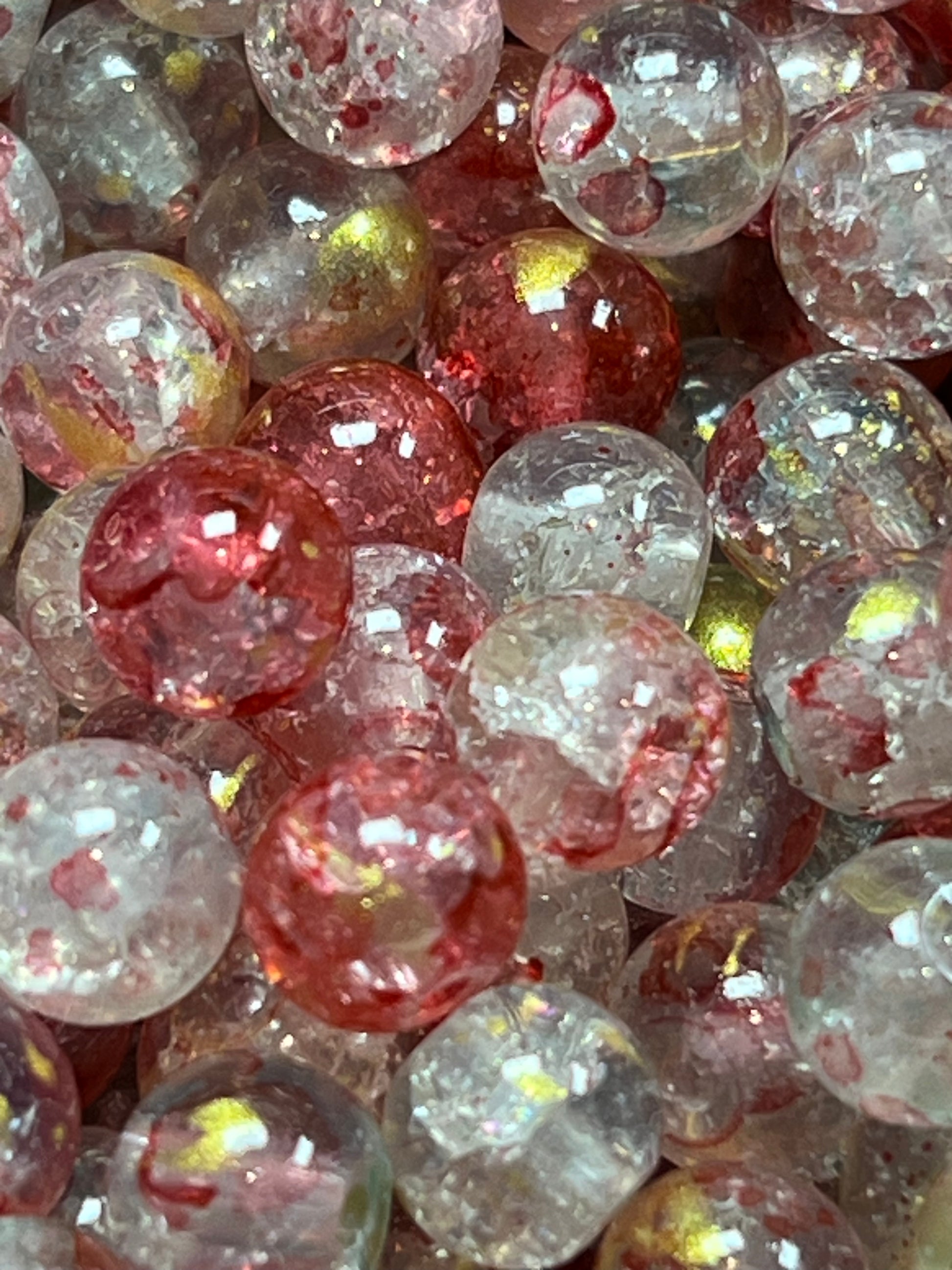 50 8mm Crackle Glass Beads w/Gold Powder Red