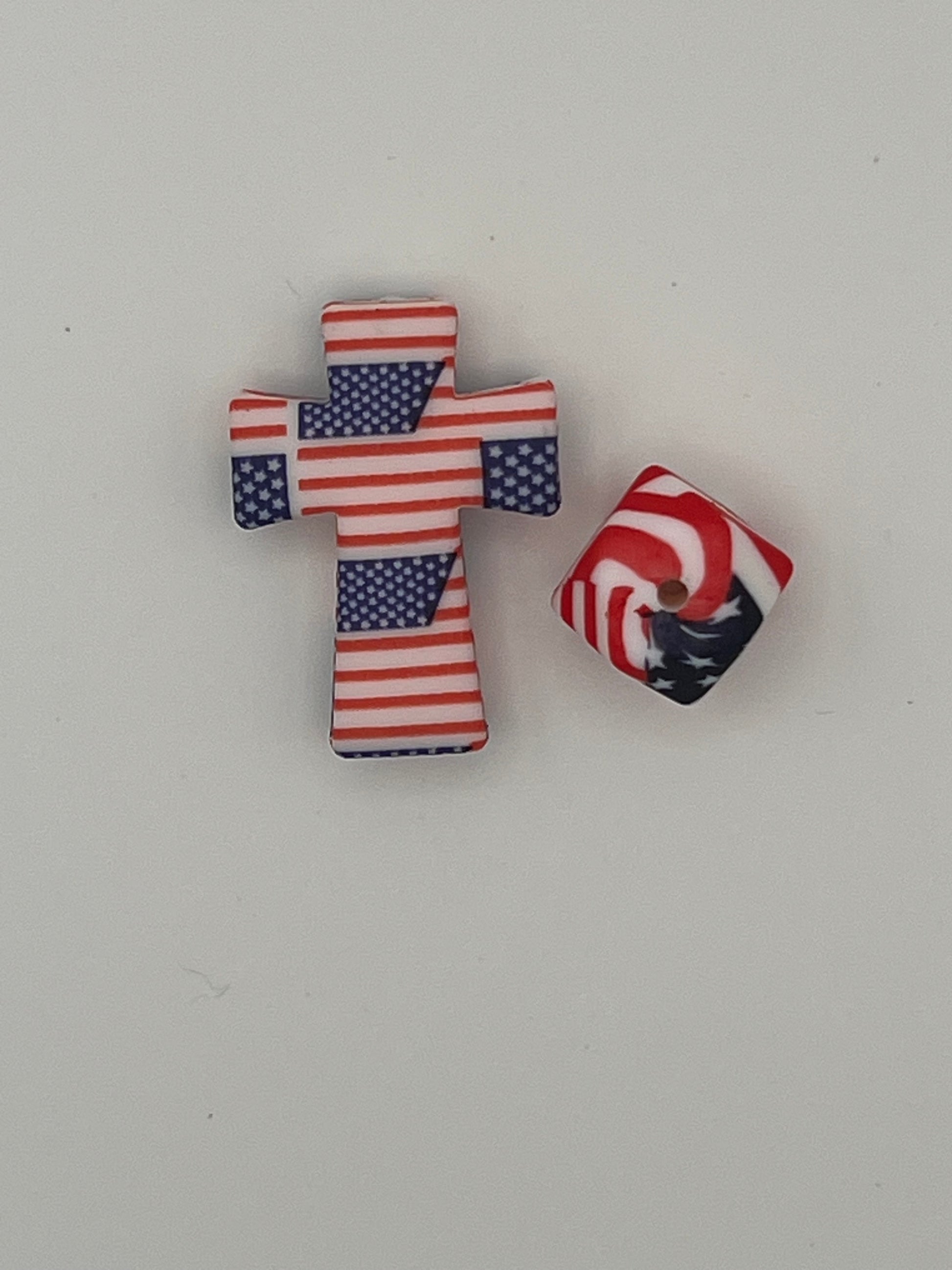 Silicone cross and hex bead set with Americana flag design.