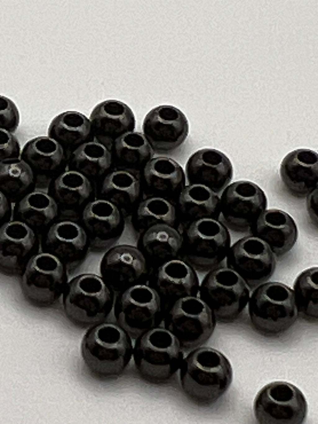 100 4mm Brass Spacer Beads Gunmetal
