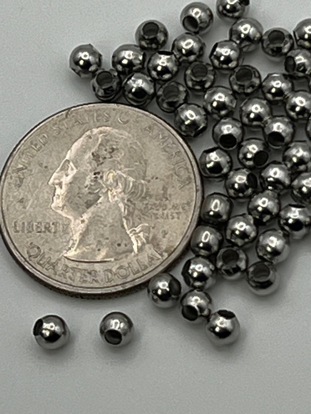 100 4mm 316 Stainless Steel Spacer Beads
