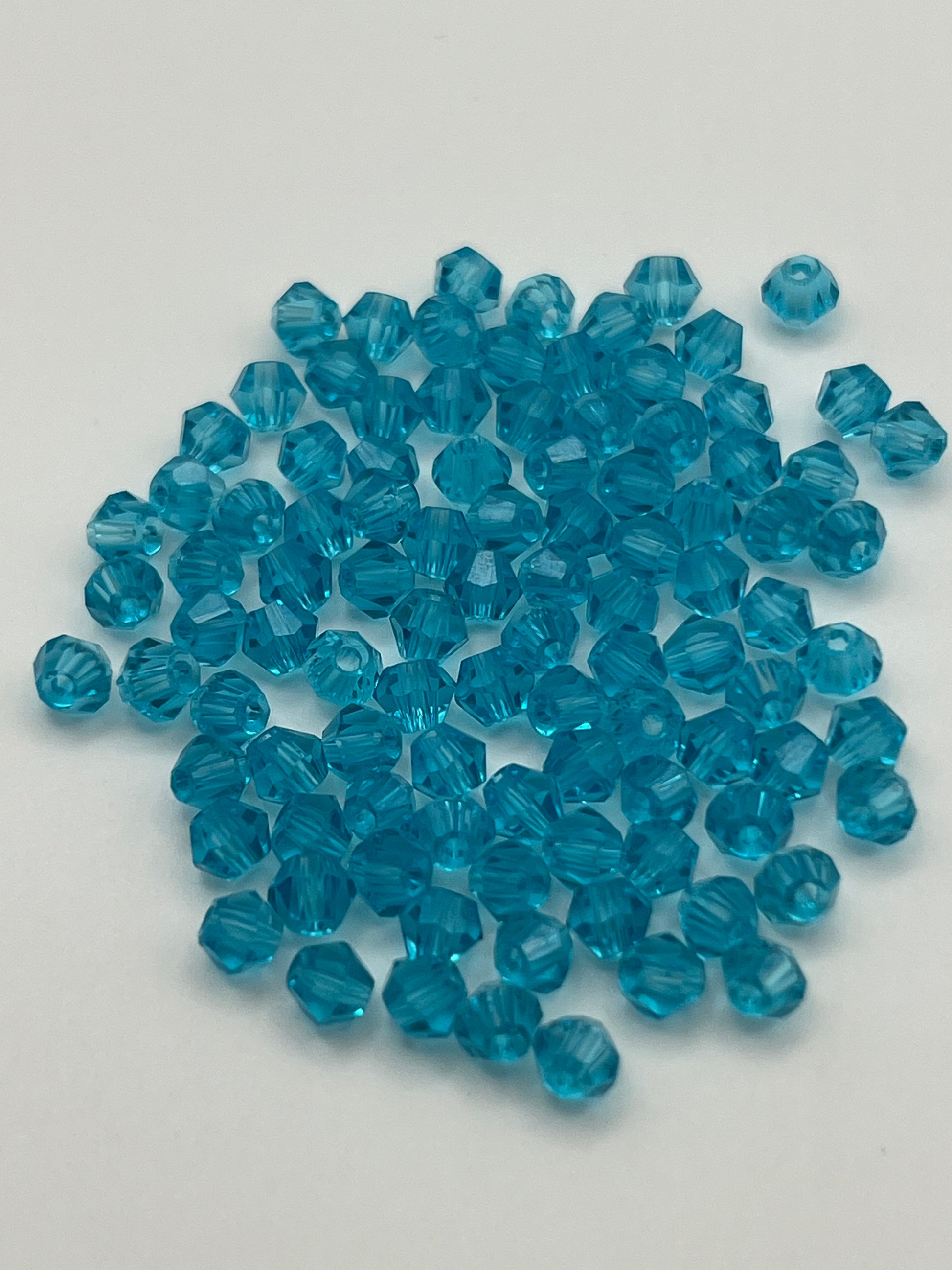 100 4mm Glass Faceted Bicone Beads Turquoise