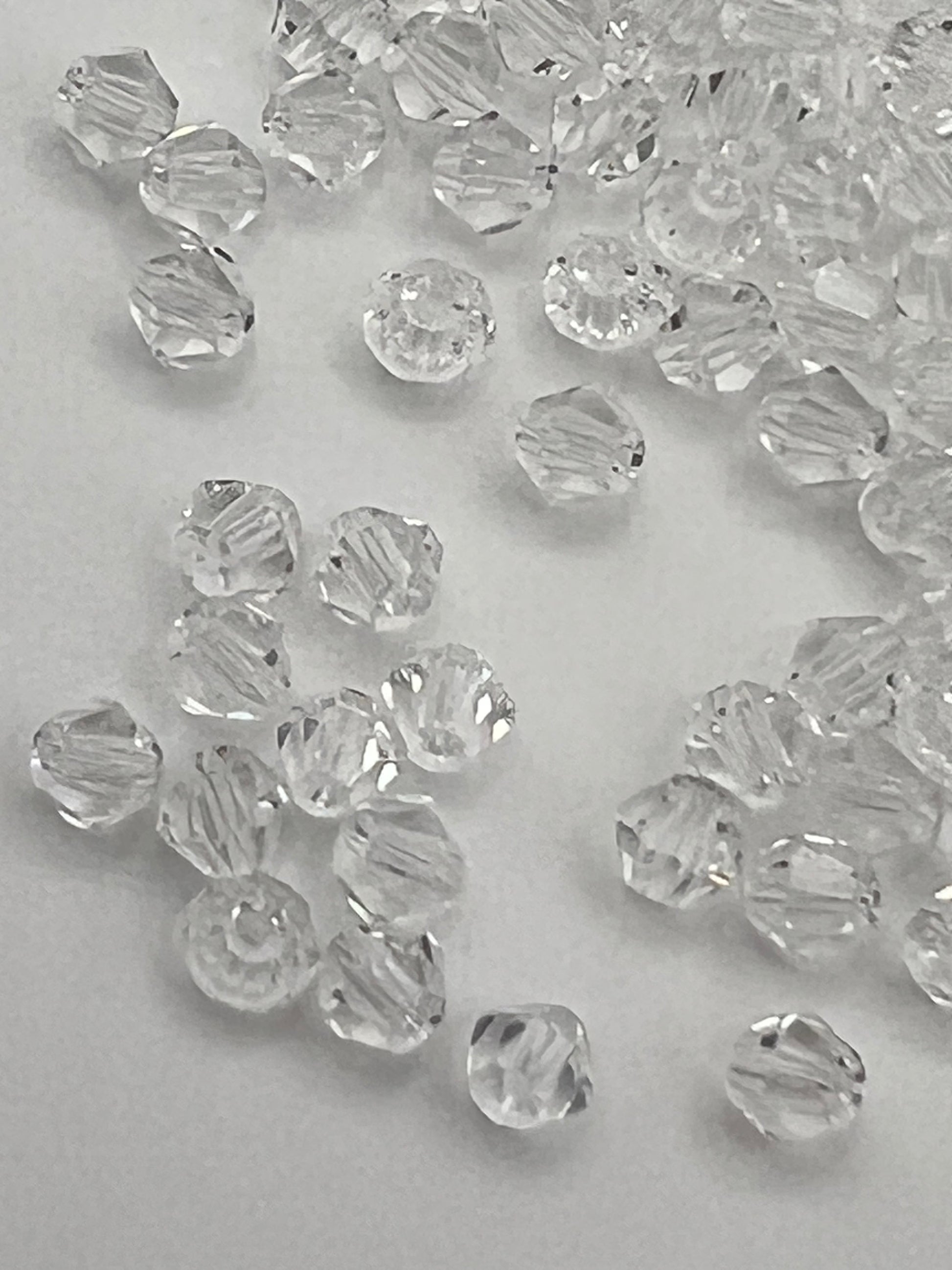 100 4mm Glass Faceted Bicone Beads Clear
