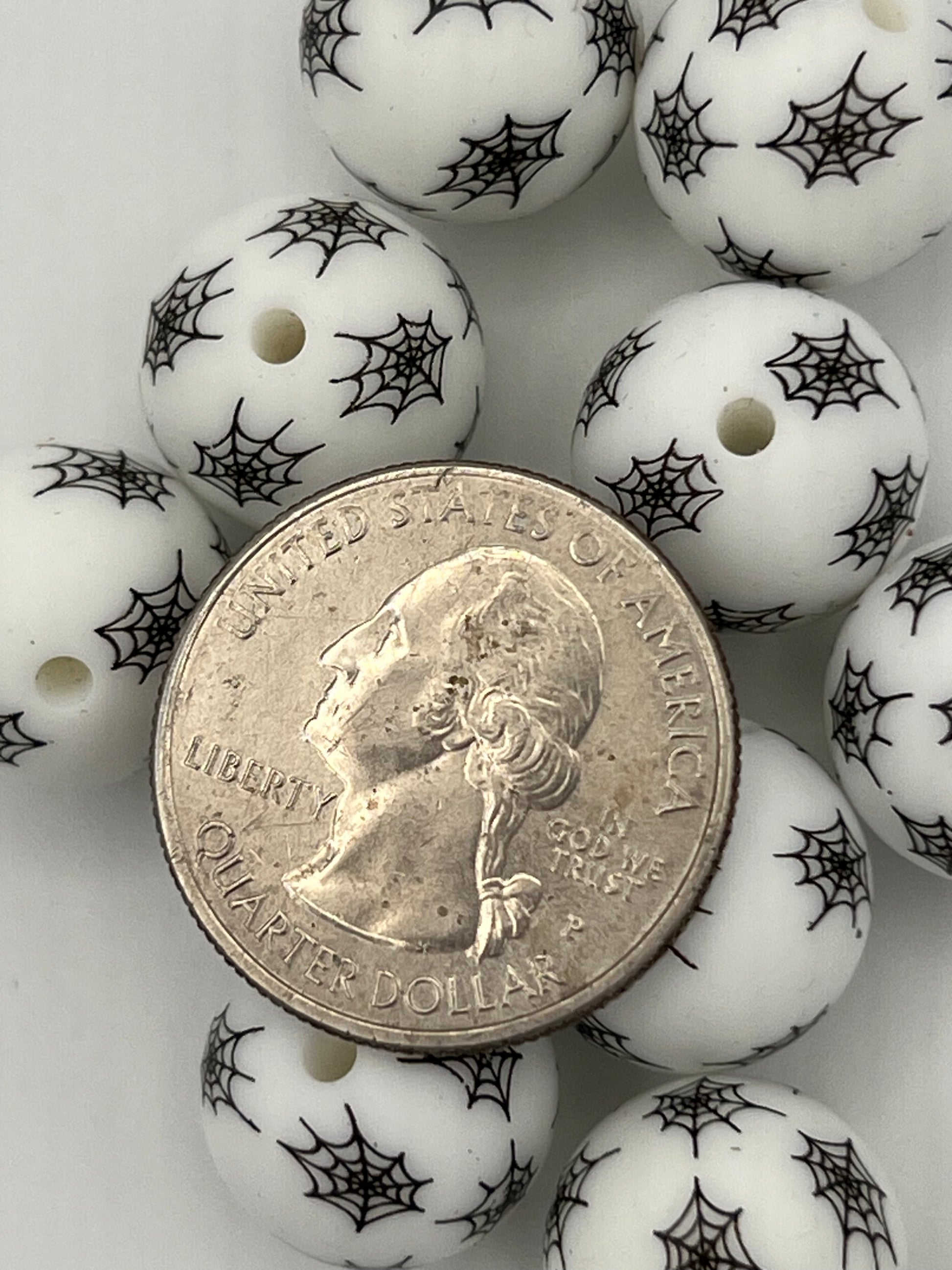 10 15mm Silicone Beads Spider Webs
