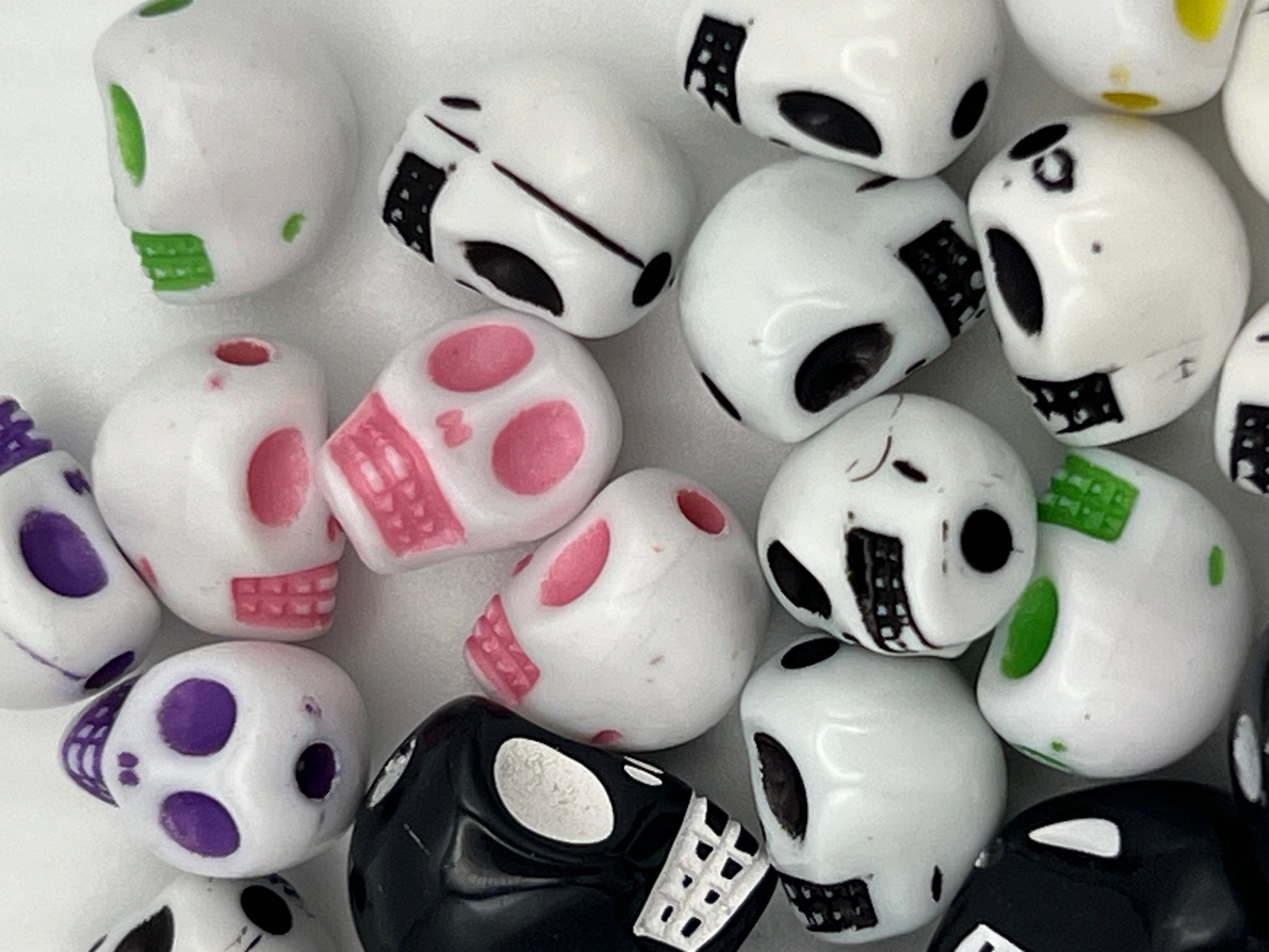 26 Acrylic Skull Beads Mixed Colors