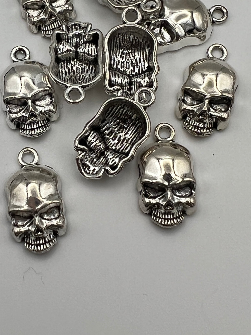 30 Tibetan Style Halloween Skulls & Skeleton Pendants/Charms