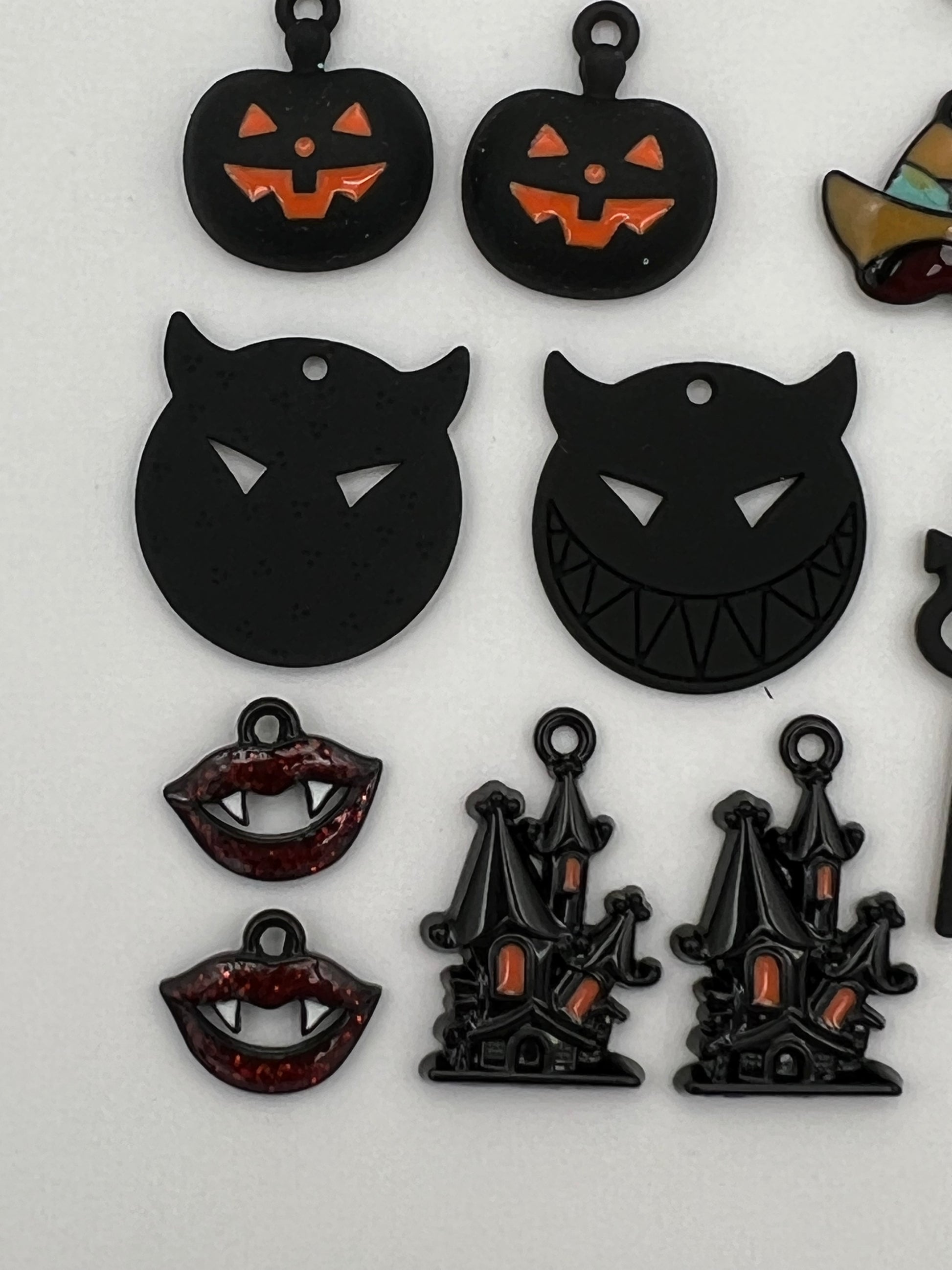 26 Enamel Halloween Pendants in Gunmetal 13 Different Designs