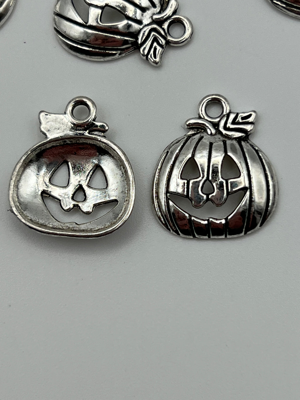 20 Tibetan Style Halloween Jack-O-Lantern Pendants Antique Silver