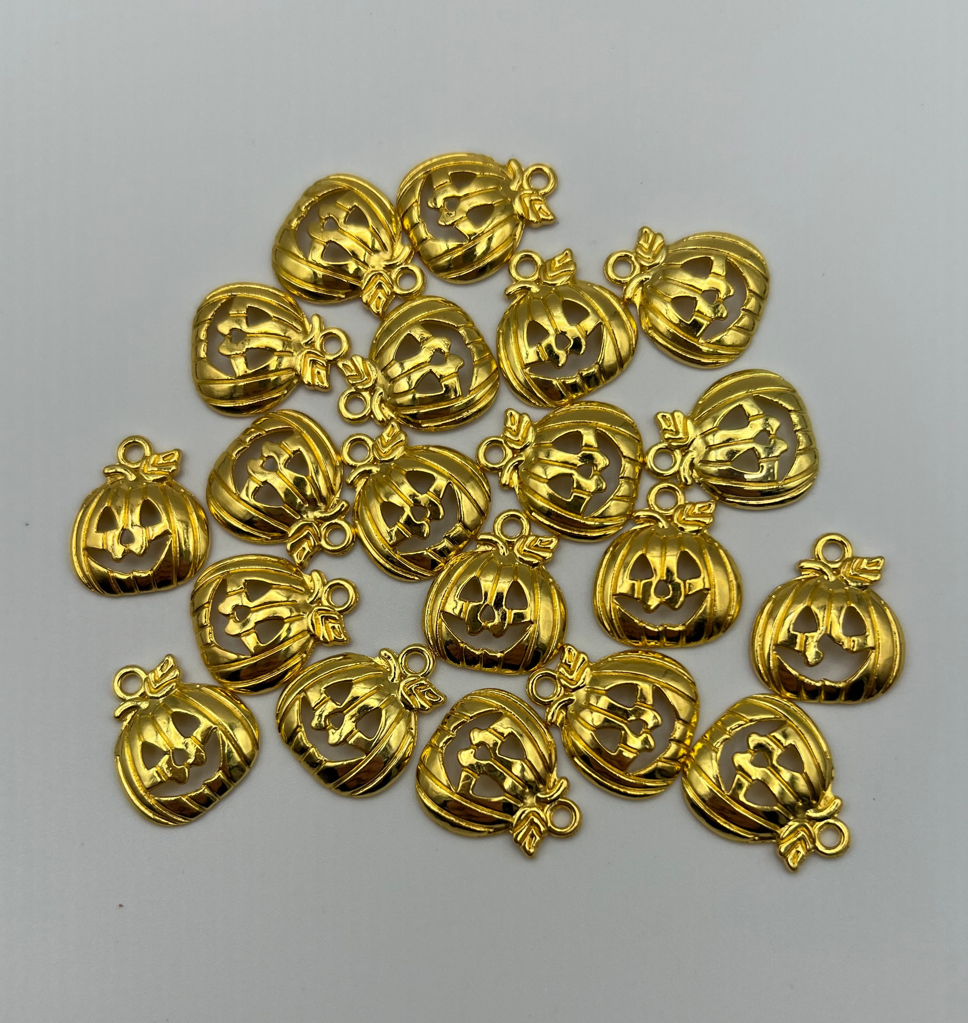 20 Tibetan Style Halloween Jack-O-Lantern Pendants Golden