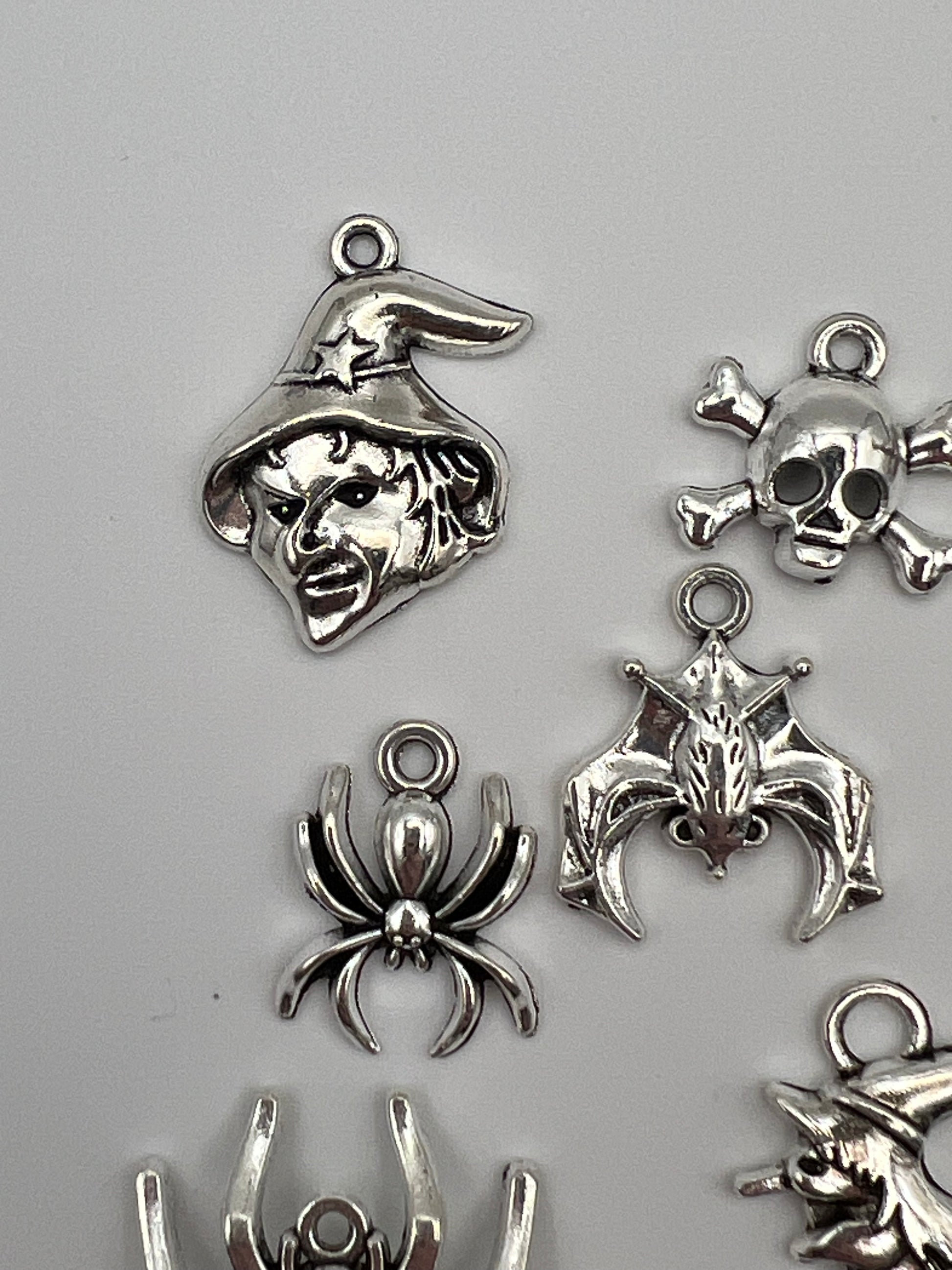 16 Tibetan Style Halloween Mixed Pendants