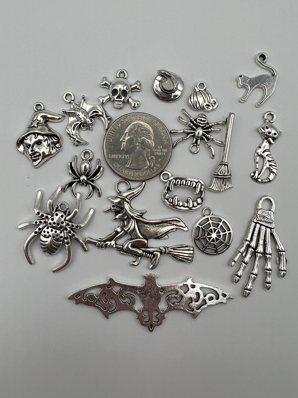 16 Tibetan Style Halloween Mixed Pendants