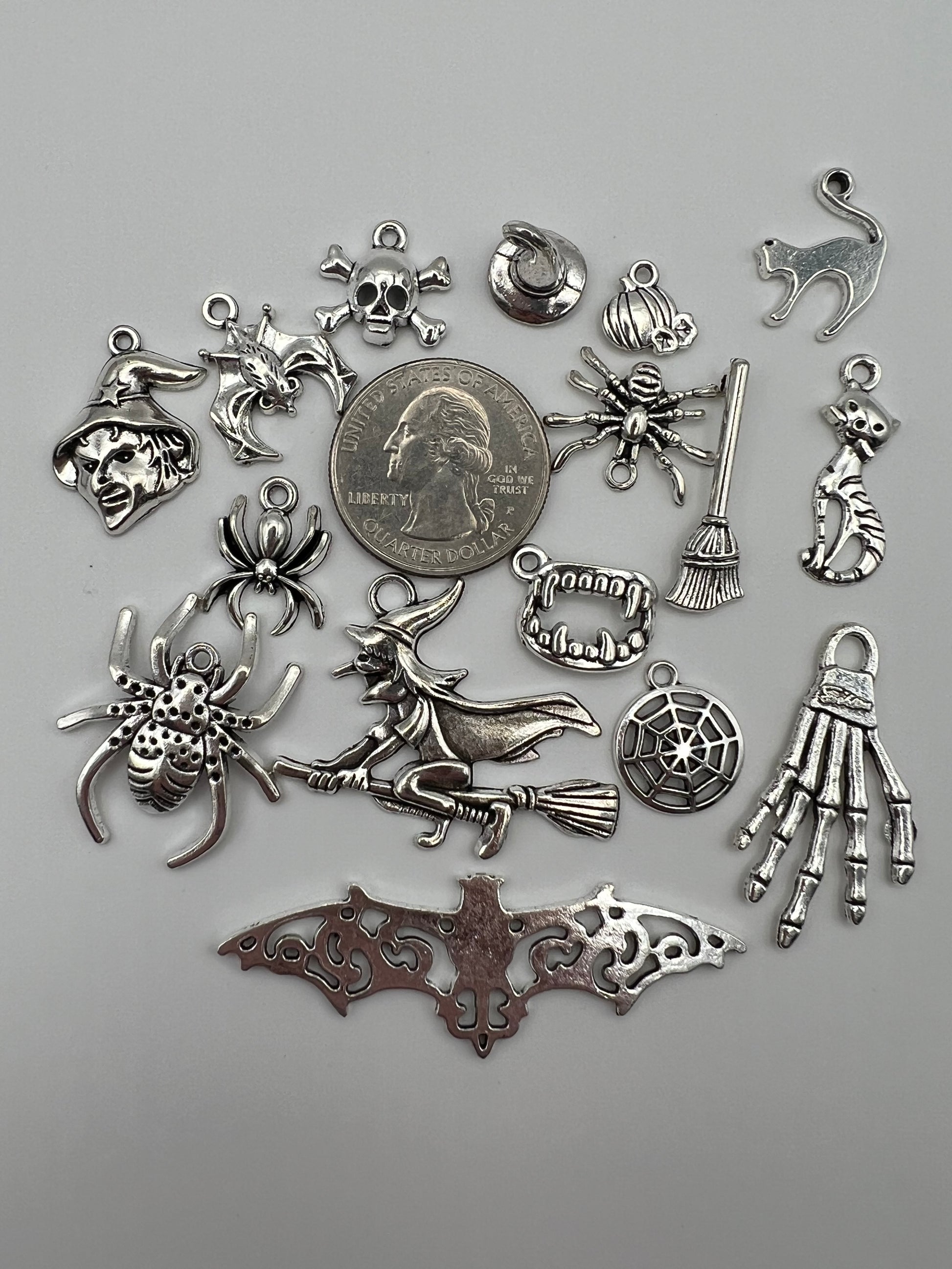 16 Tibetan Style Halloween Mixed Pendants