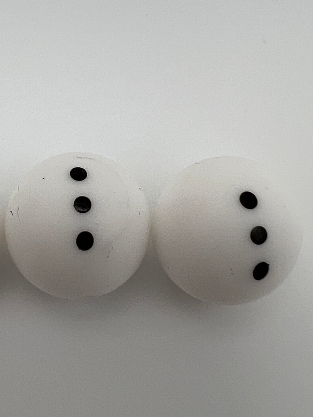 3 Piece 15mm Silicone Snowman Beads