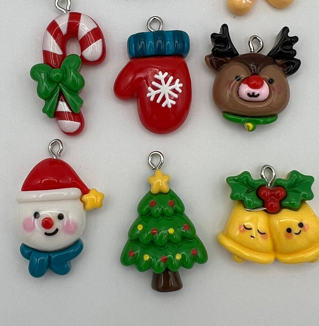 10 Christmas Resin Pendants Mixed Design
